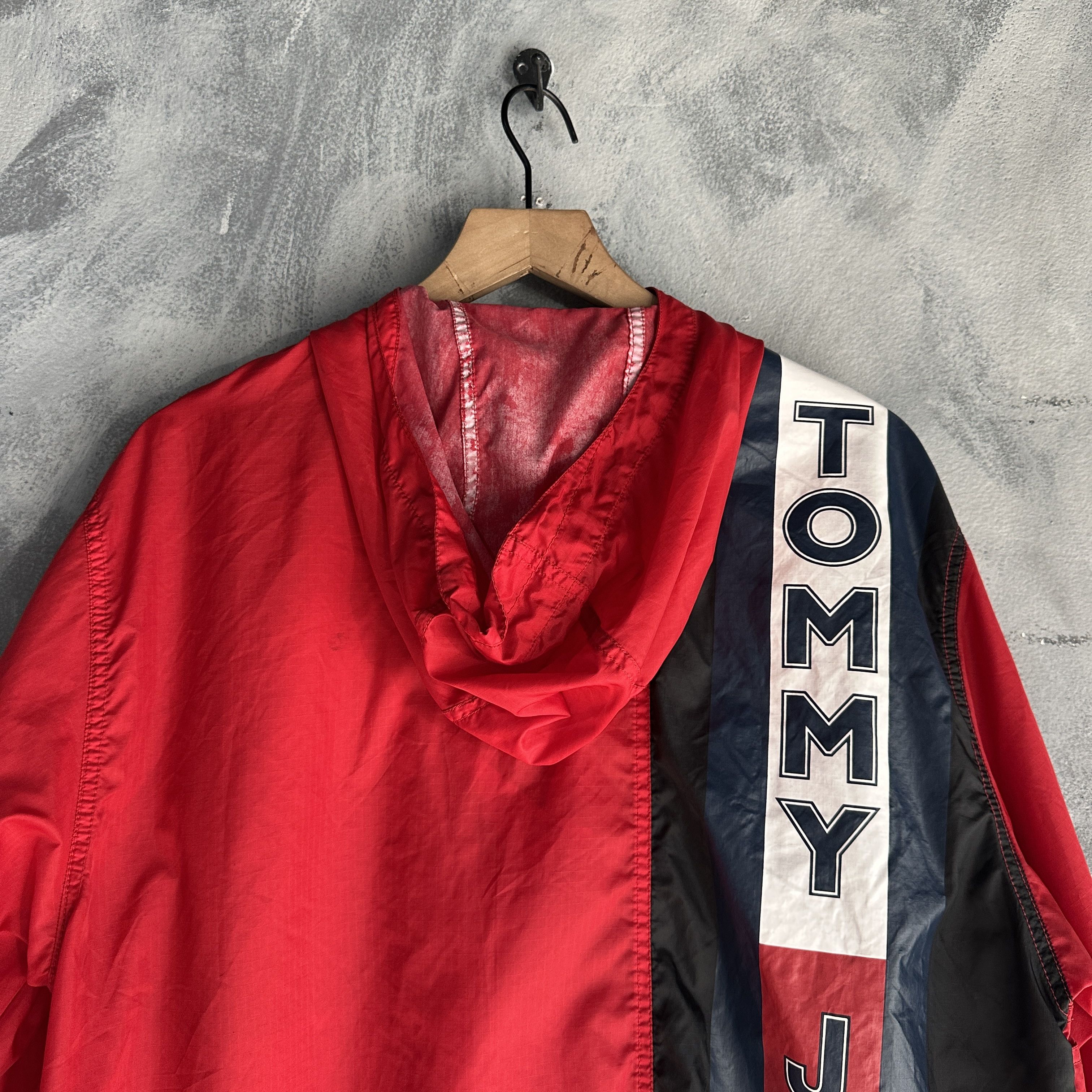 Tommy Hilfiger Vintage Tommy Jeans 1/4 Jacket Mens Medium Red Windbreaker Size US M / EU 48-50 / 2 - 6 Thumbnail