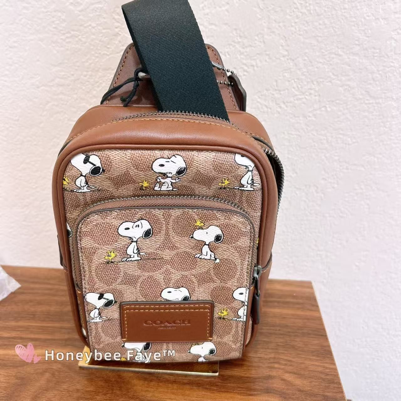 Coach Peanuts Racer Sling Pack in Signature Canvas With Snoopy Size ONE SIZE - 2 Thumbnail