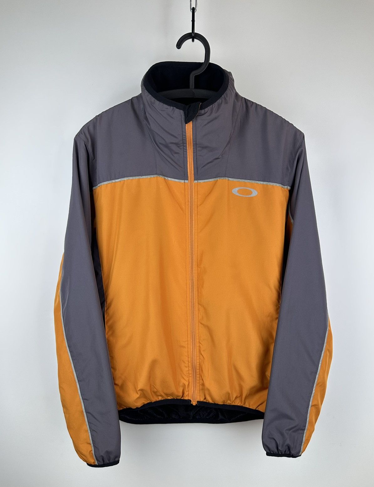 Oakley Rare Oakley Vintage Cycling Jacket S Reflective Windbreaker Size US S / EU 44-46 / 1 - 1 Thumbnail