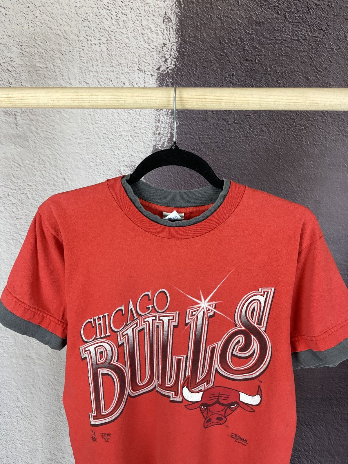 NBA Salem Sportswear NBA Chicago Bulls made in USA distressed Size US M / EU 48-50 / 2 - 2 Thumbnail