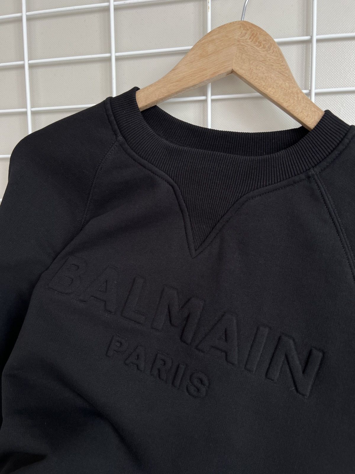 Balmain Balmain Embossed Sweatshirt Mens Size S Black Luxury Sweater Size US S / EU 44-46 / 1 - 9 Thumbnail