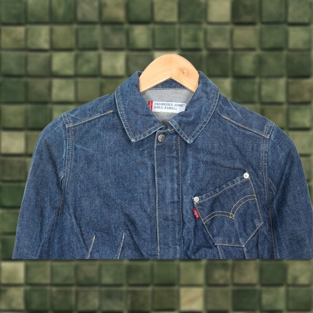 Levi's VINTAGE Levi’s Trucker Jacket Womens XS Denim Blue 70101 0835 Leather/Logo Accents Casual All Seasons Size 26" / US 2 / IT 38 - 1 Thumbnail