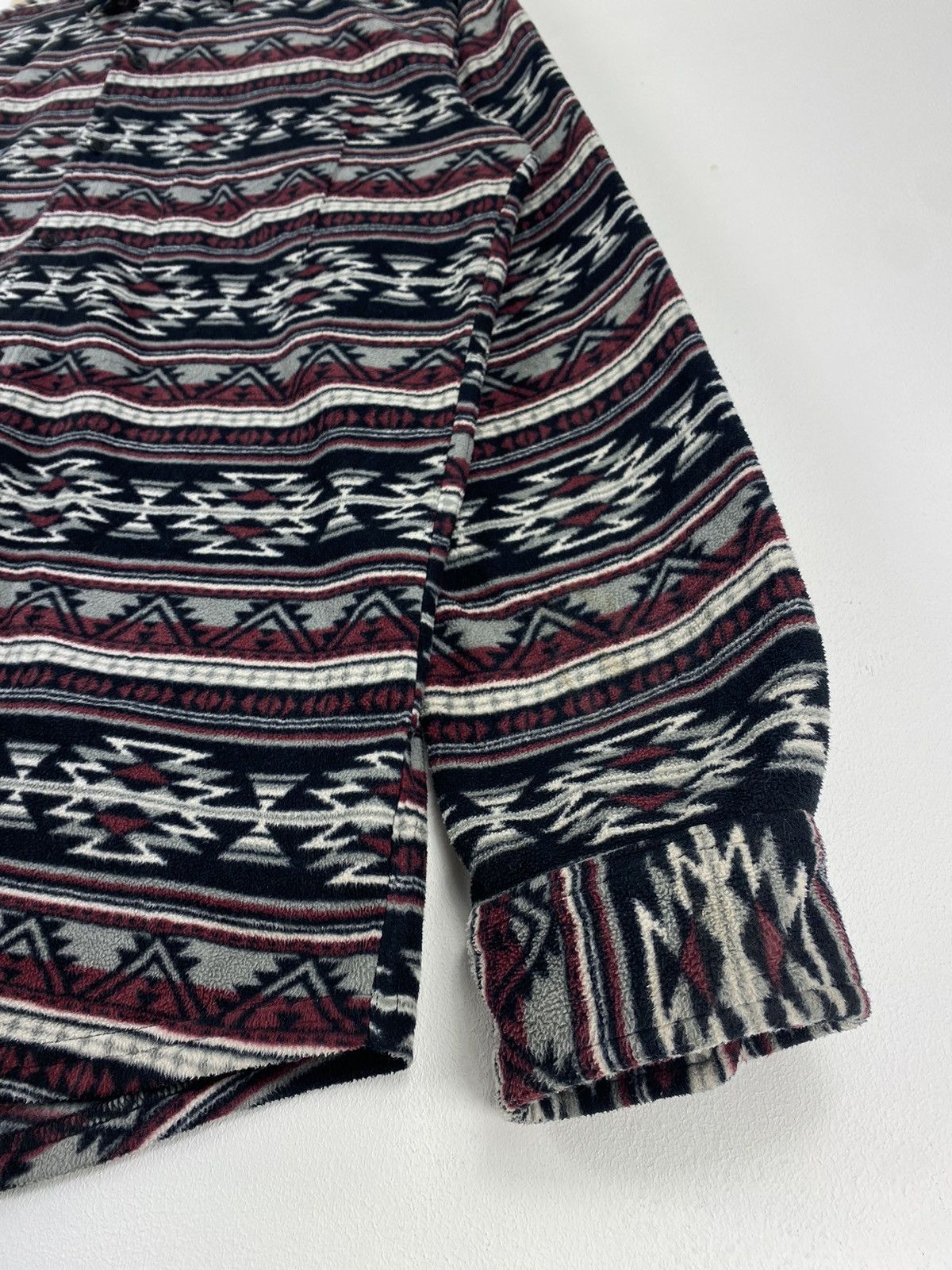 Flannel Uniqlo Flannel Navajo Unique Pattern Button Up Size US M / EU 48-50 / 2 - 3 Thumbnail