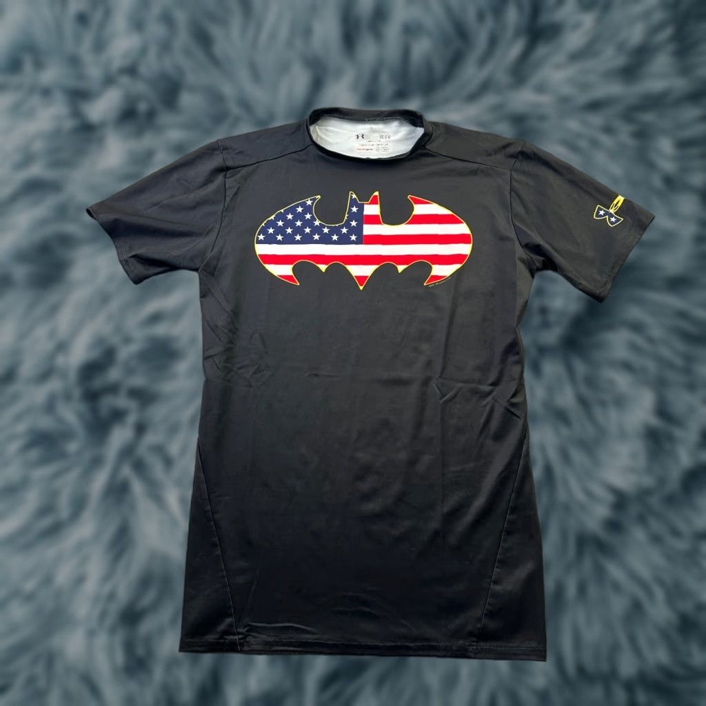 Under Armour Under Armour Shirt Mens Large Black Batman Compression Superhero Alter Ego USA Mens Size US L / EU 52-54 / 3 - 1 Thumbnail