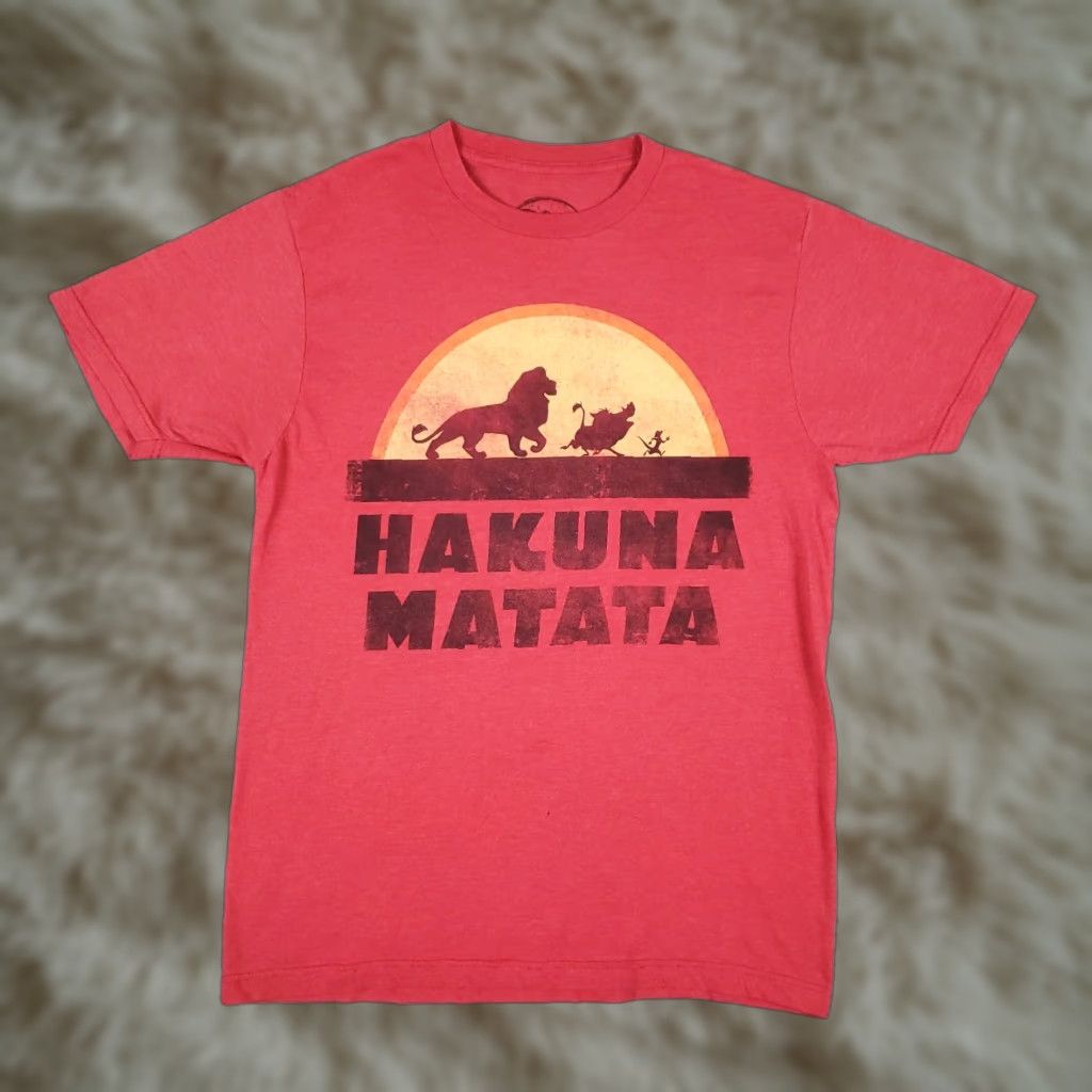 Disney Disney Lion King Hakuna Matata Red Graphic Short Sleeve T-Shirt Size S Size US S / EU 44-46 / 1 - 1 Thumbnail