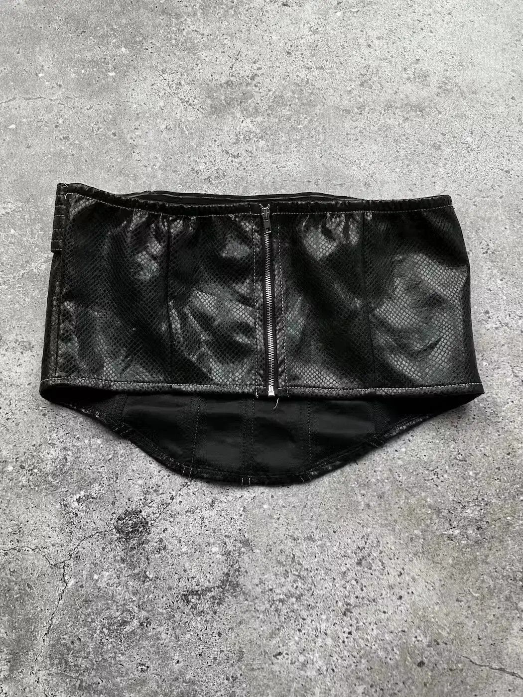 Japanese Brand Vintage Belt Crop Top C479(V344)(E8) Size XS / US 0-2 / IT 36-38 - 2 Thumbnail