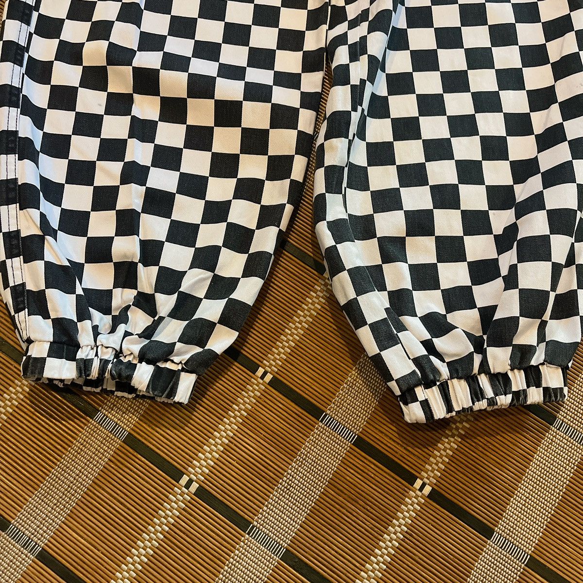 Japanese Brand × Vintage VTG White Checkerboard Pants With Flared Legs Size US 34 / EU 50 - 4 Thumbnail