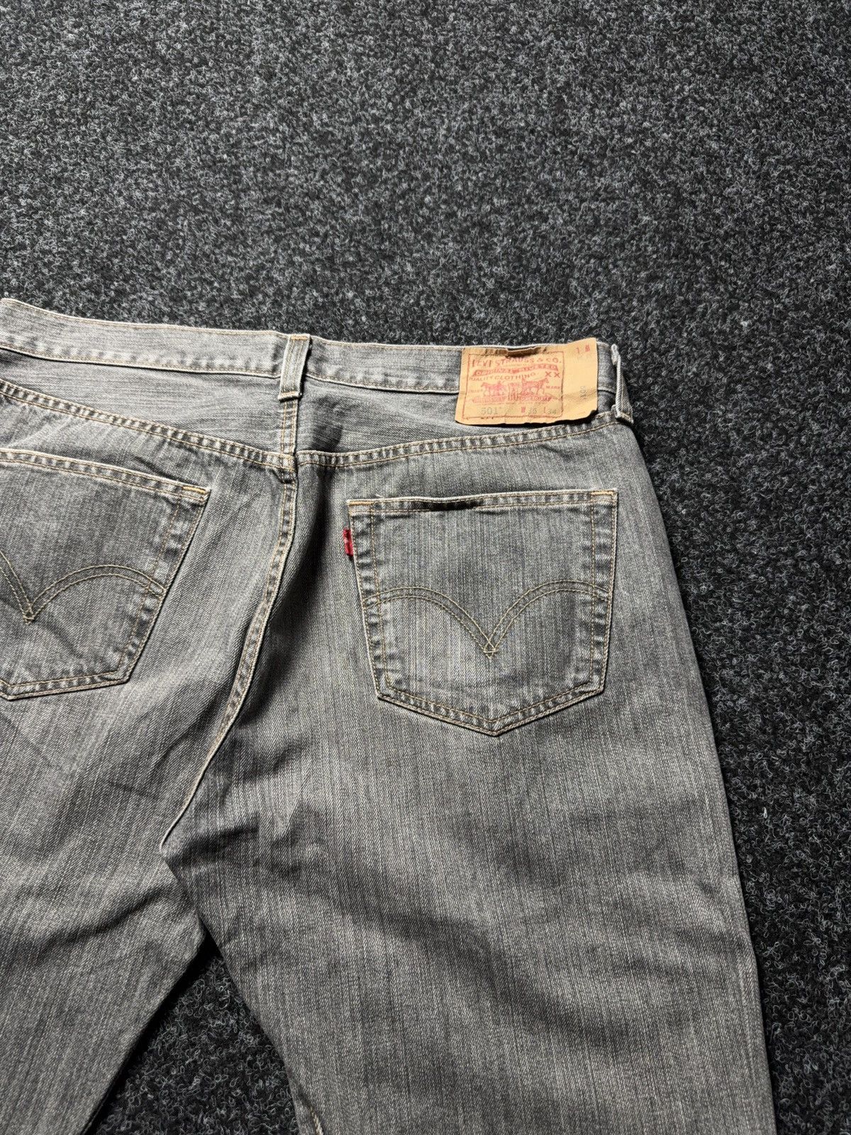 Levi's Vintage 00s Levi’s 501 Grey Wash Straight Leg Jeans LGB Y2K Size US 36 / EU 52 - 13 Thumbnail