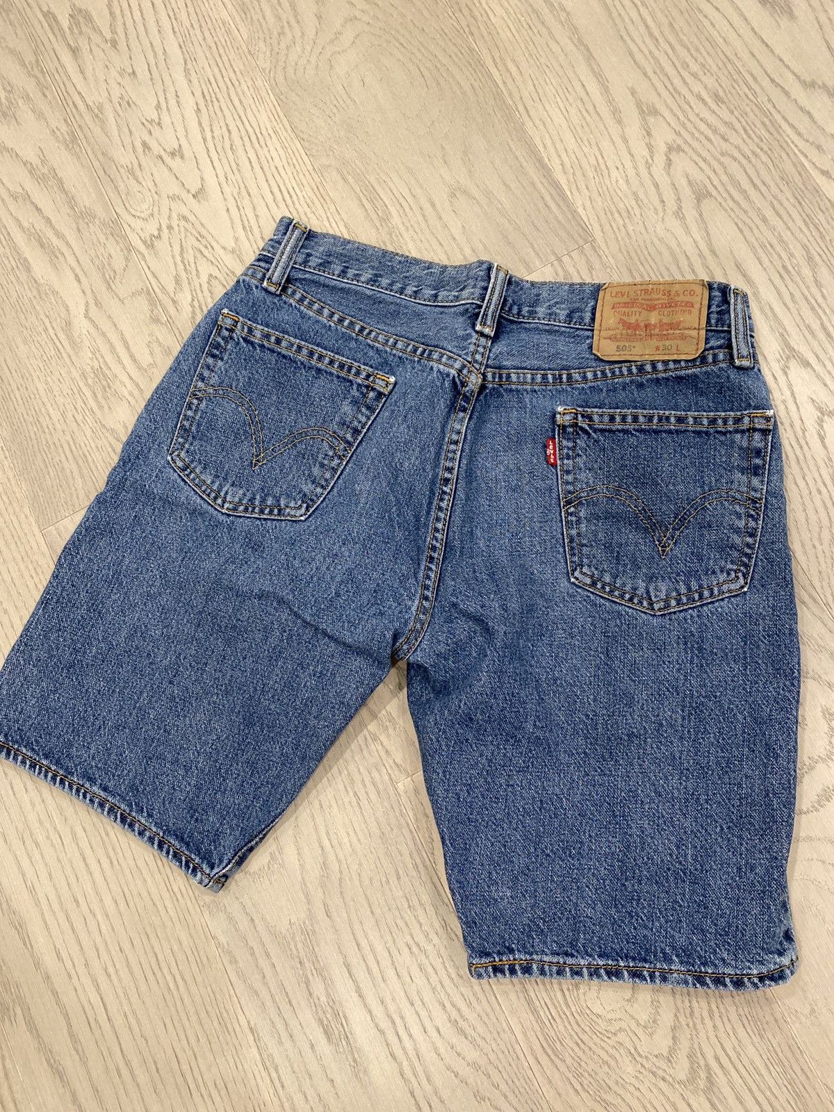 Levi's Levi’s 505 Straight Fit Jean Shorts Size US 30 / EU 46 - 1 Thumbnail