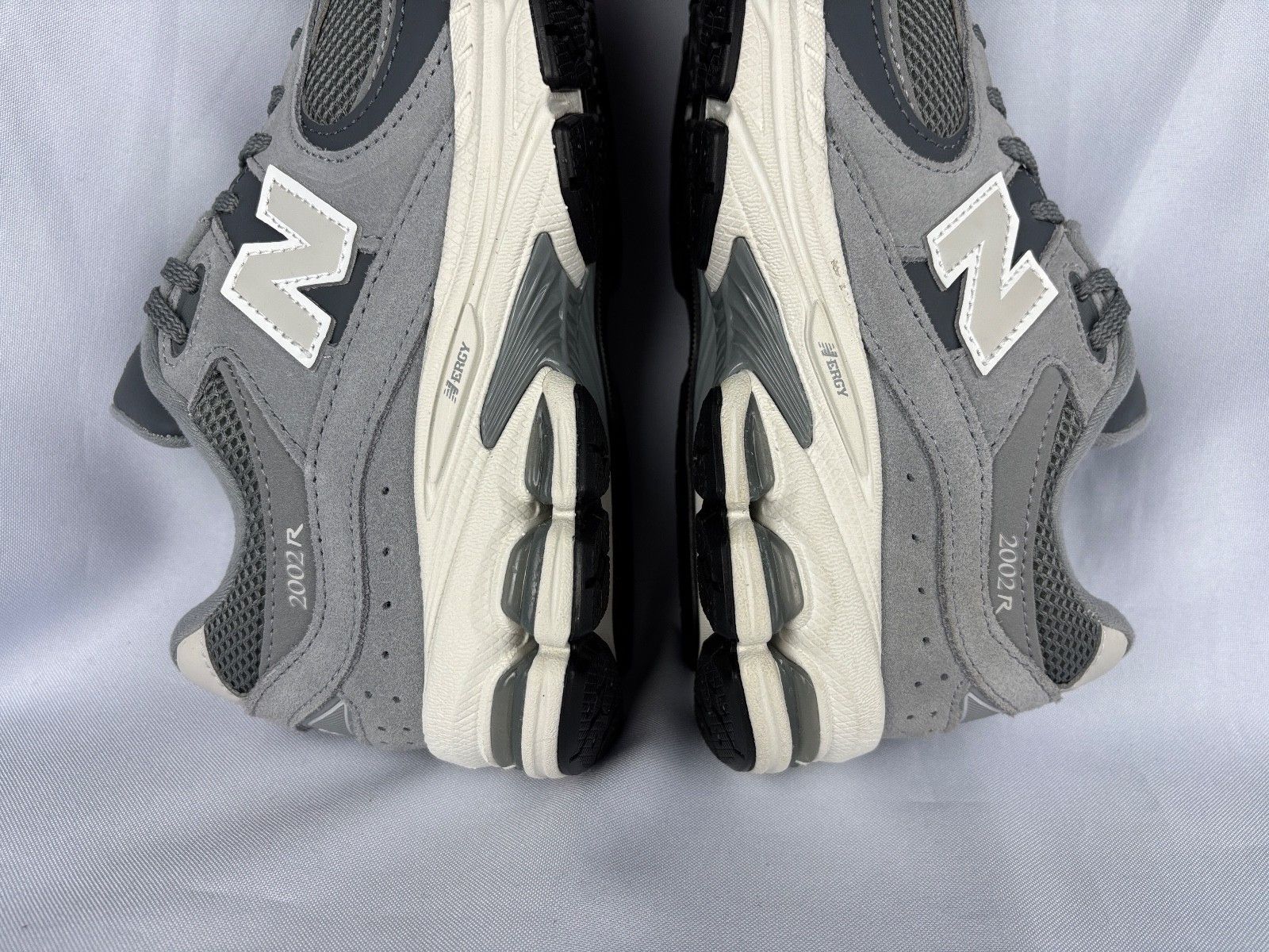 New Balance New Balance 2002R Suede Shoes US 6 UK 4 EU 37 CM 22.5 Size US 6 / IT 36 - 6 Thumbnail