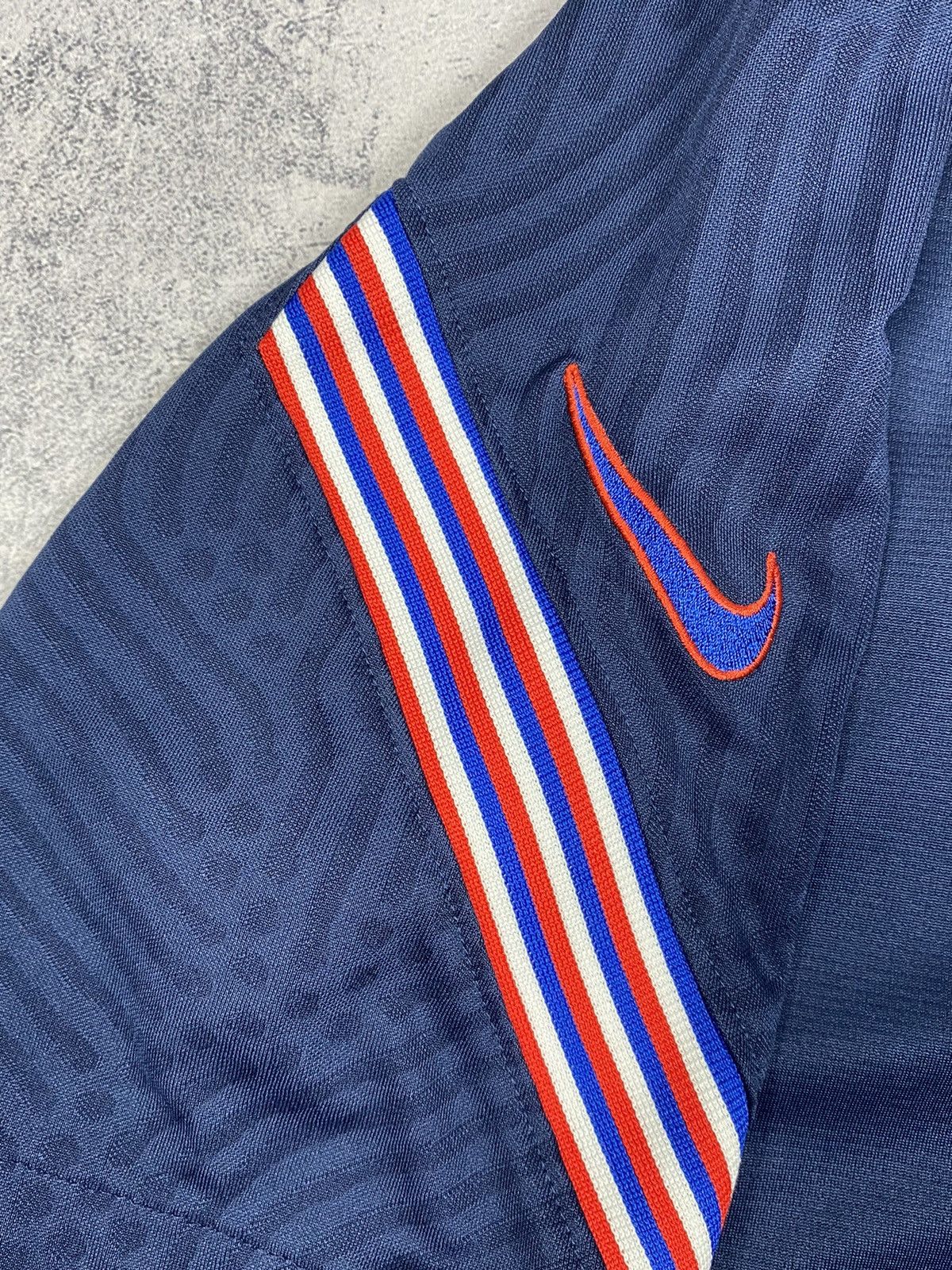 Nike Nike England National Team Pre Match Training Soccer Jersey Size US S / EU 44-46 / 1 - 10 Thumbnail