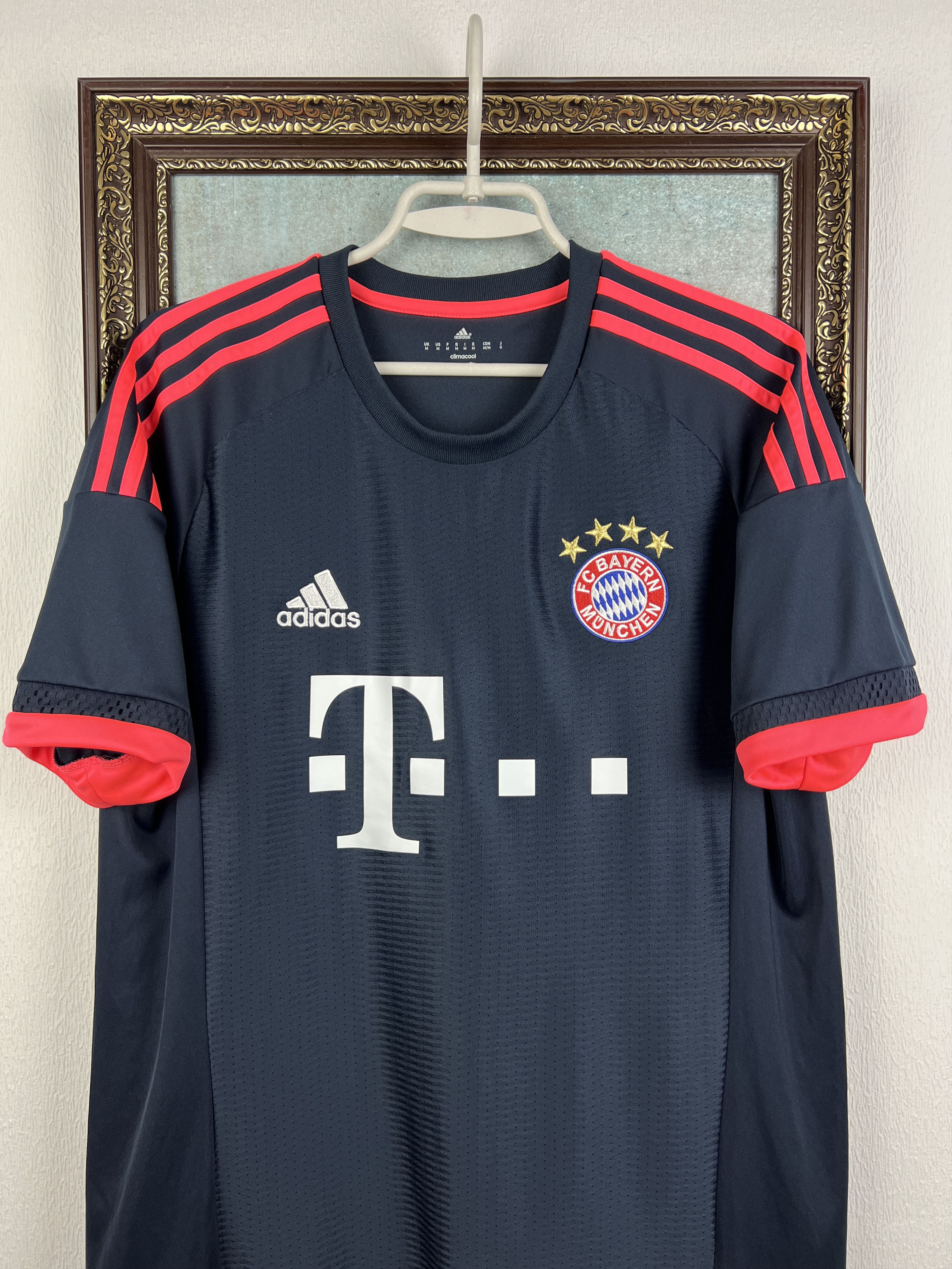 Adidas Bayern Munich football shirt Soccer #25 Muller Jersey Trikt Size US M / EU 48-50 / 2 - 2 Thumbnail