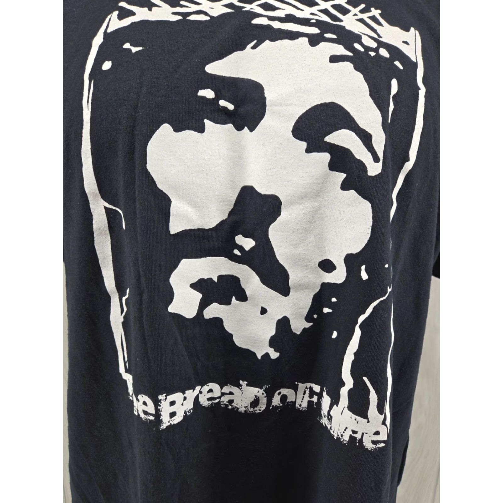 Gildan VINTAGE Gildan Jesus Bread of Life Graphic T Shirt Black XL Men's Crew Neck Short Sleeve Size US XL / EU 56 / 4 - 3 Thumbnail