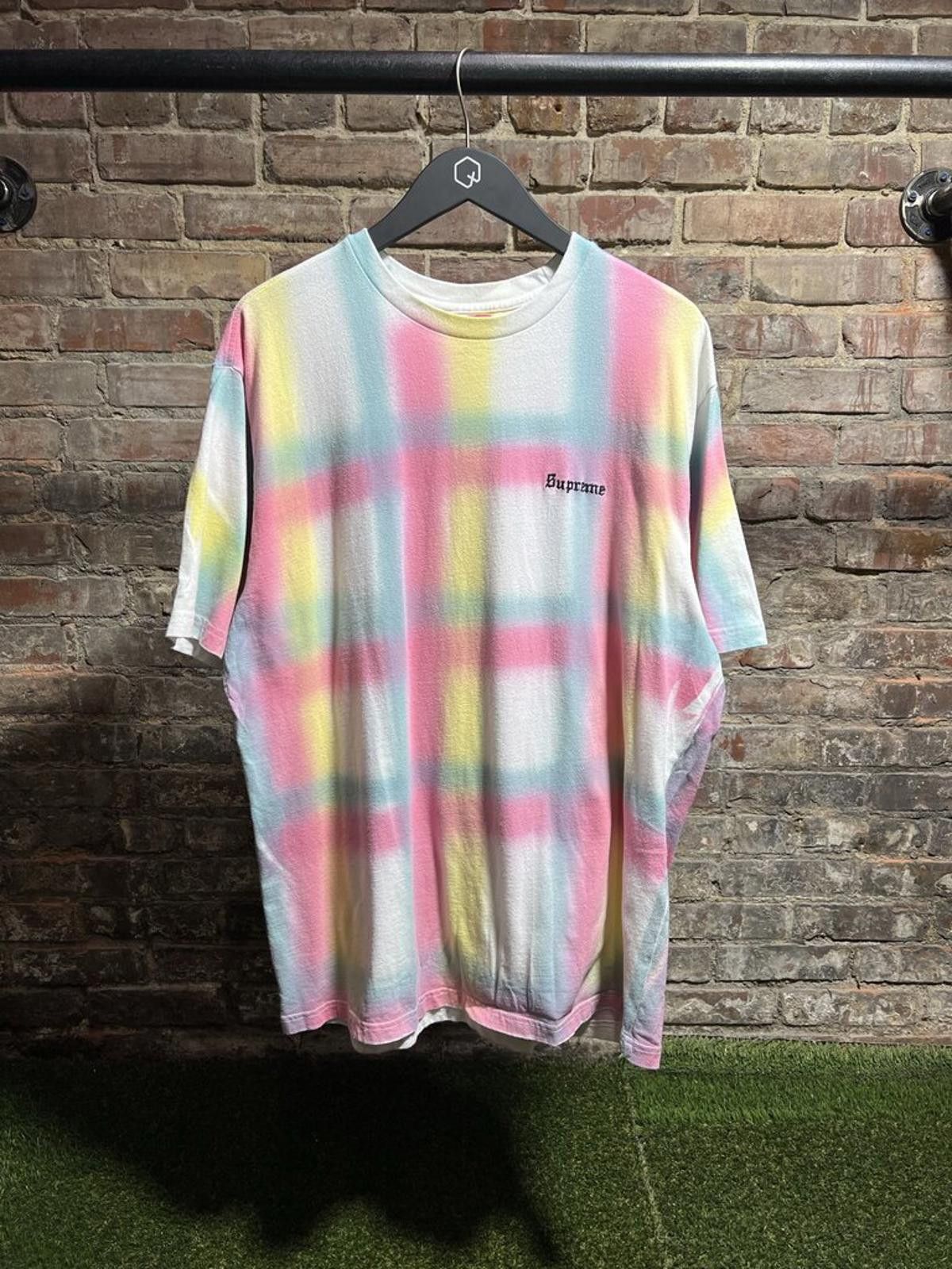Supreme Supreme Sprayed Plaid Tee White Sz. L Size US L / EU 52-54 / 3 - 1 Thumbnail