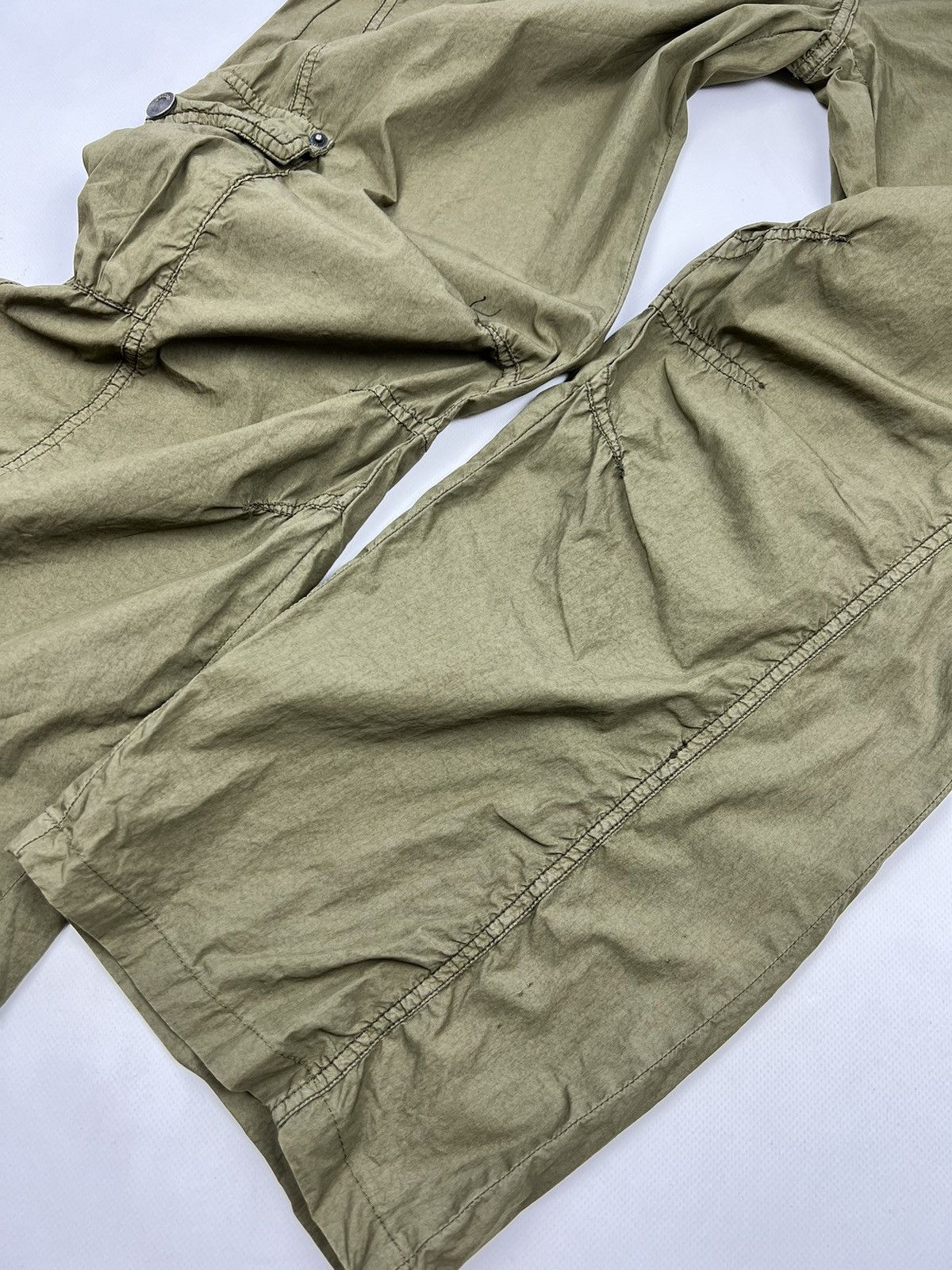 John Galliano Galliano Fighters Club Cargo Women’s Made in Italy Pants Size 27" / US 4 / IT 40 - 10 Thumbnail