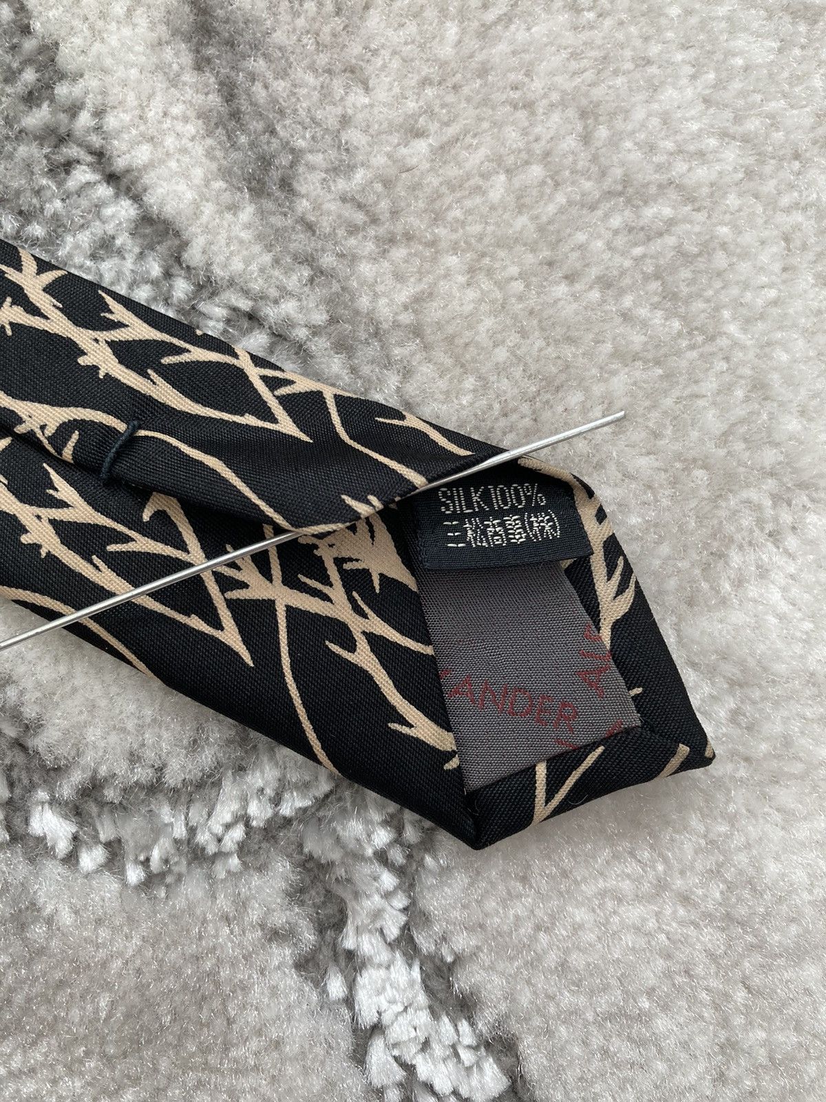 Alexander McQueen S/S 1996 “The Hunger” Silk Thorn Necktie Size ONE SIZE - 8 Thumbnail