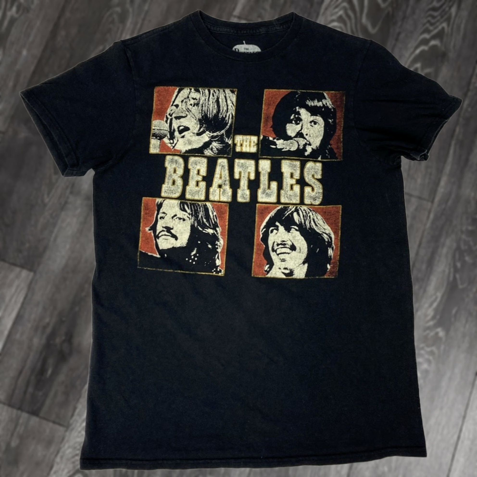 Vintage VINTAGE The Beatles Graphic Shirt Women Small Black Short Sleeve Merch Music Size S / US 4 / IT 40 - 1 Thumbnail