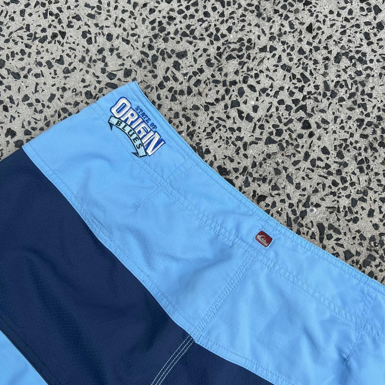 Quiksilver Quiksilver Men's Blue Shorts Size US 36 / EU 52 - 6 Thumbnail