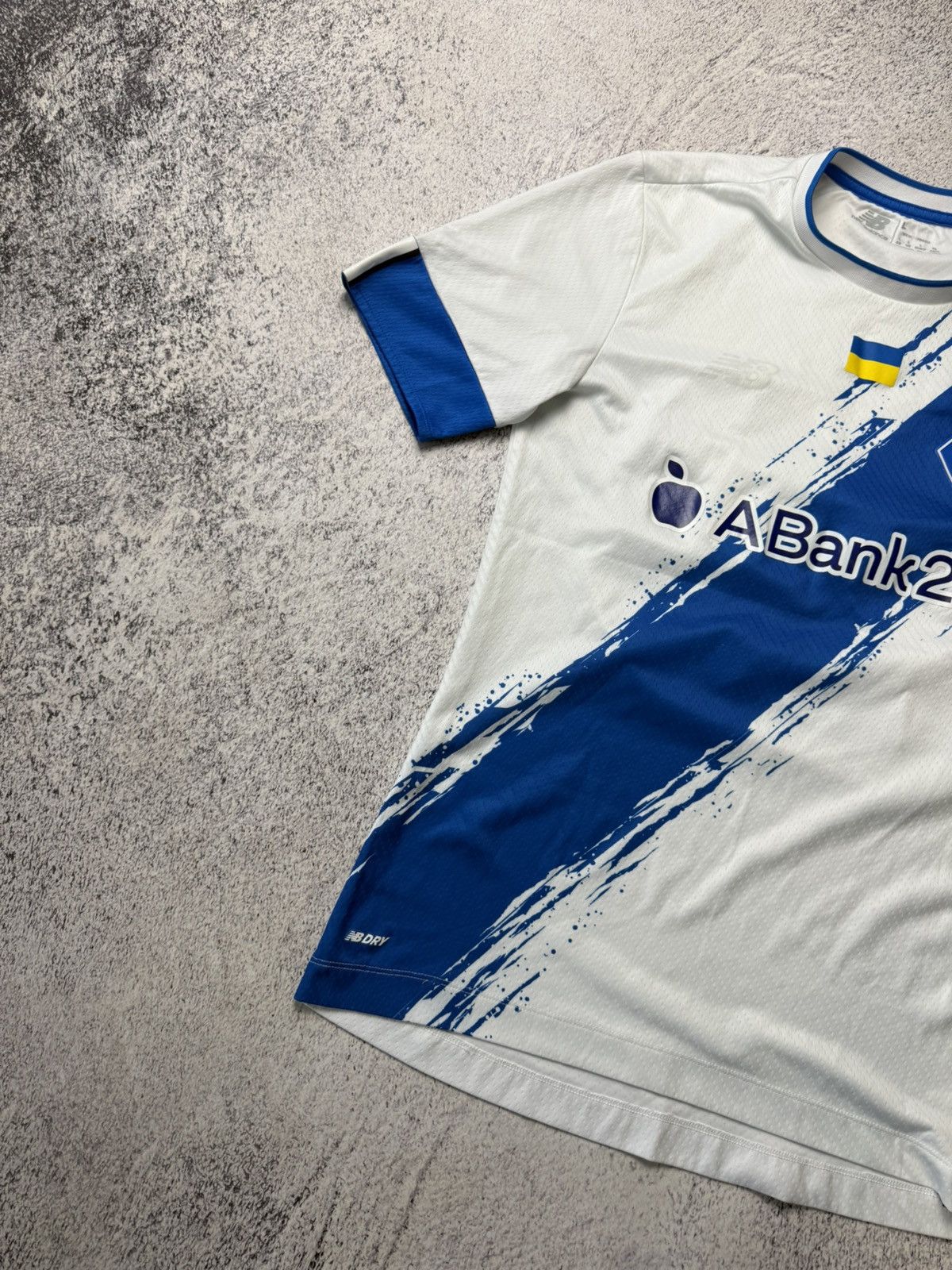 New Balance Vintage New Balance Dynamo Kyiv Jersey #20 Ukraine Size US L / EU 52-54 / 3 - 4 Thumbnail
