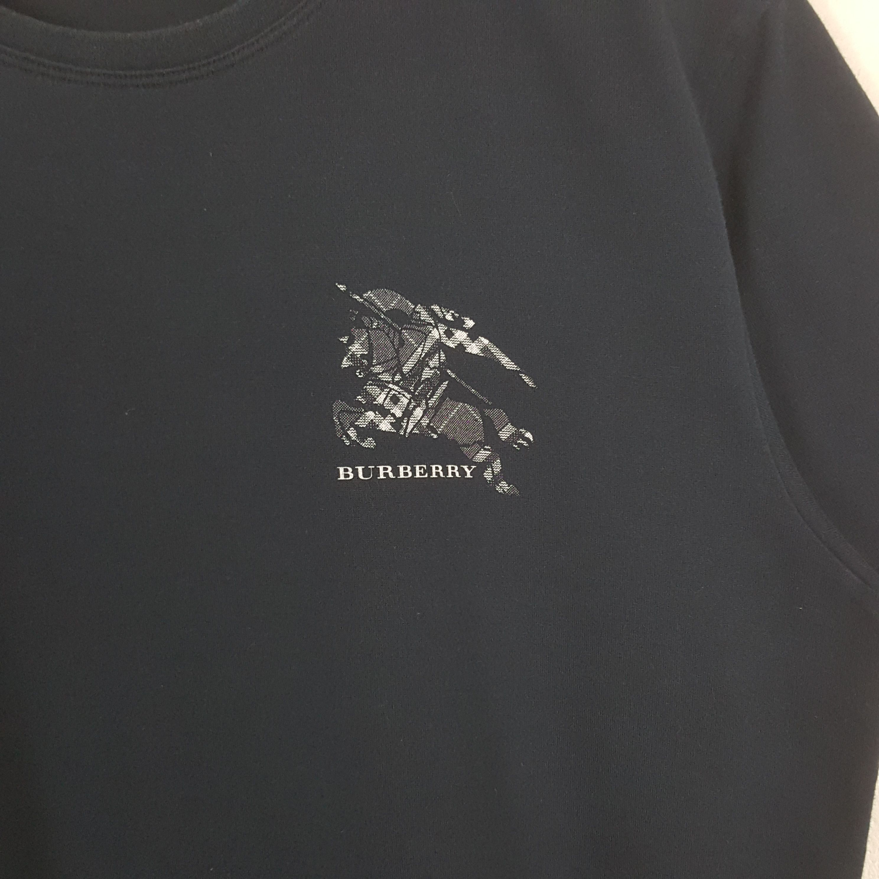 Burberry Vintage Burberry London Designer Brand Tshirt C285N54 Size US L / EU 52-54 / 3 - 4 Thumbnail