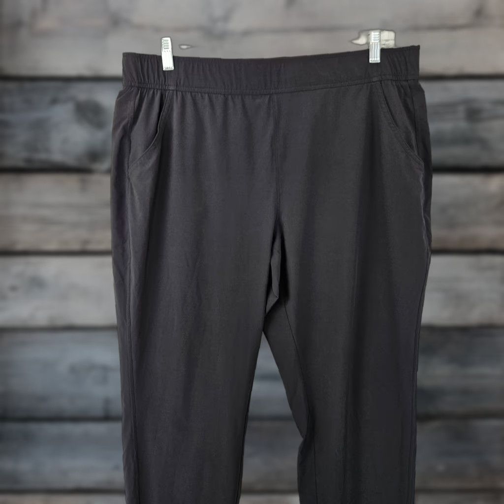 Eddie Bauer Eddie Bauer Womens Pants XL Pull On Black Solid High Rise Size 40" / US 18 - 1 Thumbnail