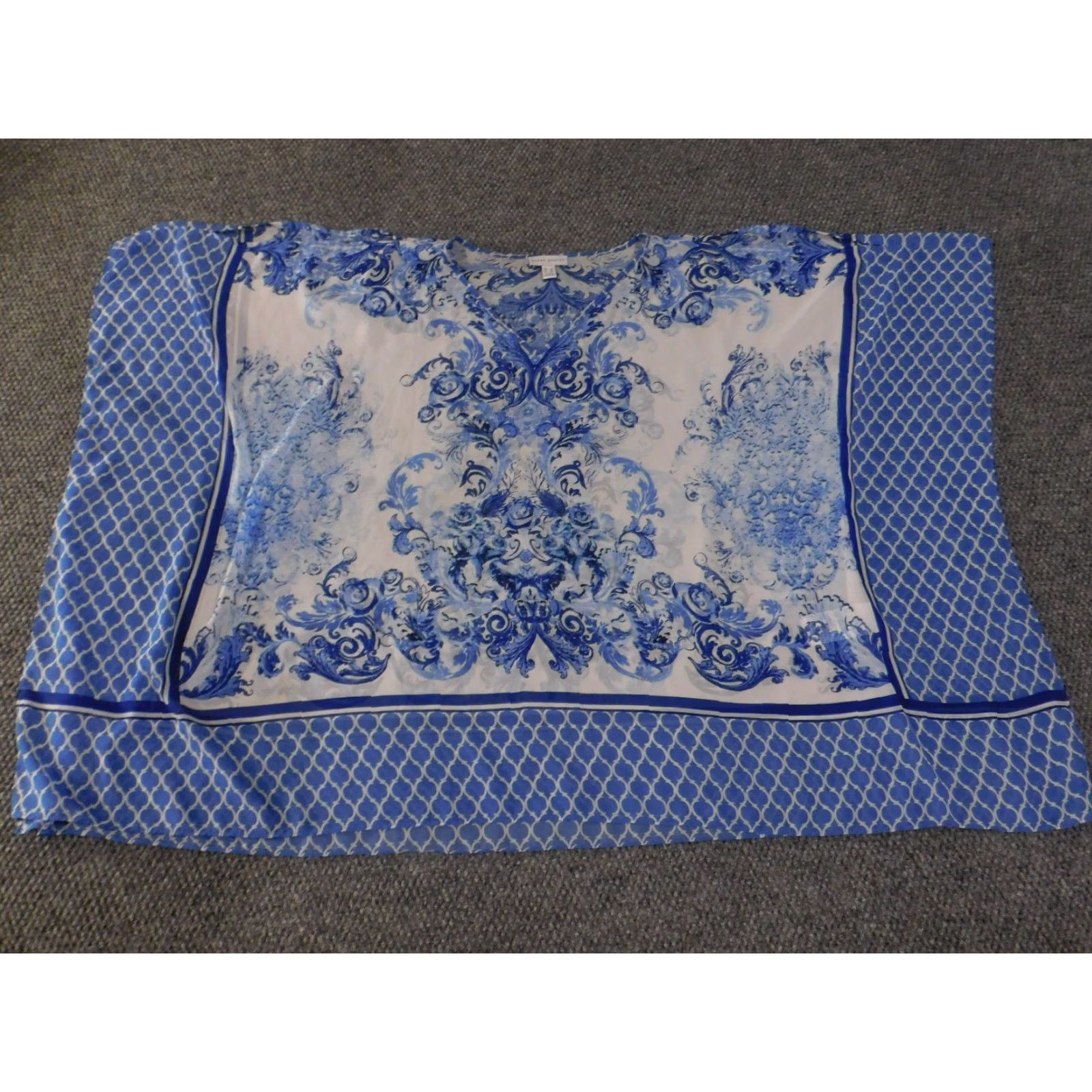 Vintage Susan Graver Blouse Womens 1X Blue White Printed Short Sleeve Tunic Top Size XL / US 12-14 / IT 48-50 - 2 Thumbnail