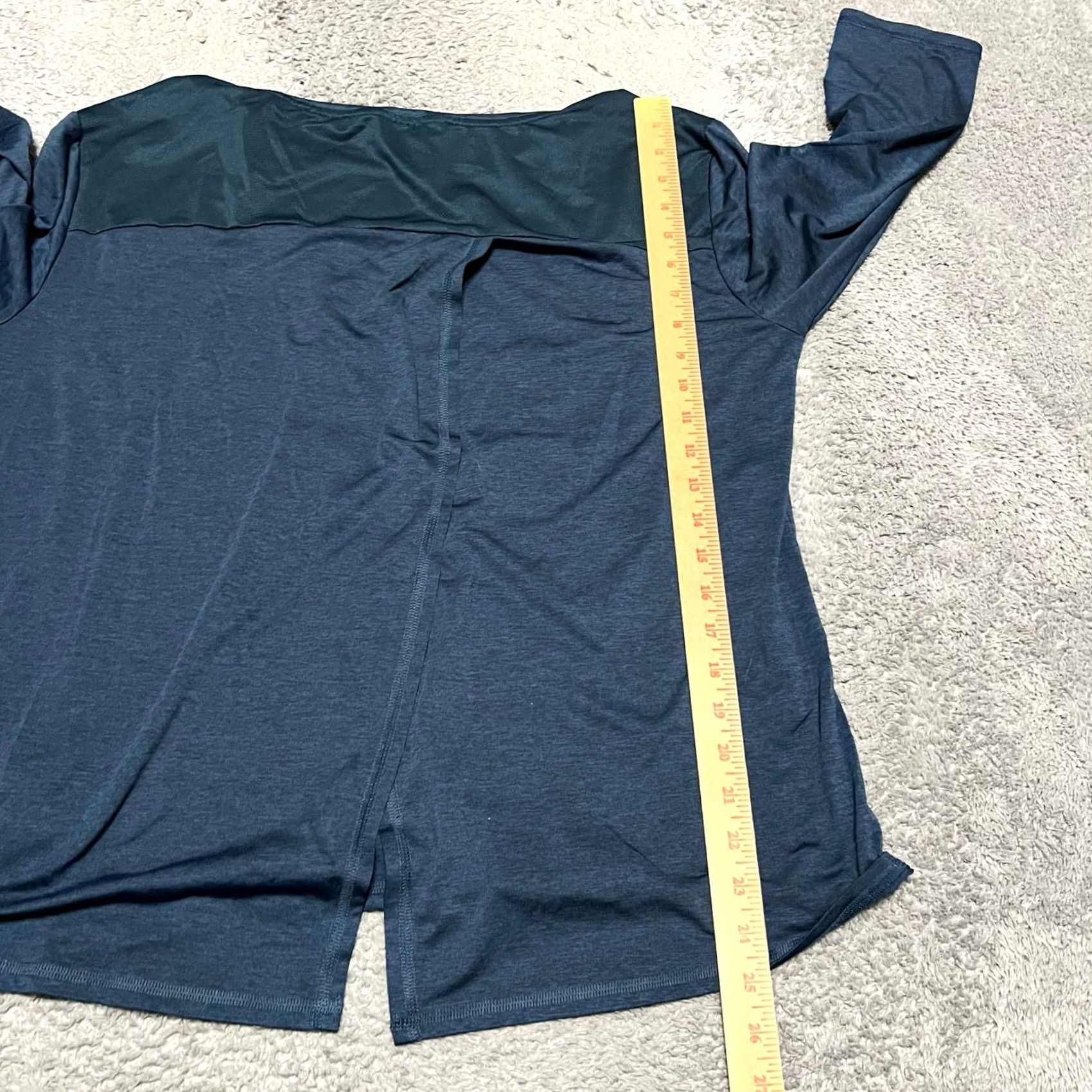 The North Face The North Face Shirt Womens XL Blue Back Vent Long Sleeve Hike Performance Women's XL Back Vent Shirt Size XL / US 12-14 / IT 48-50 - 6 Thumbnail