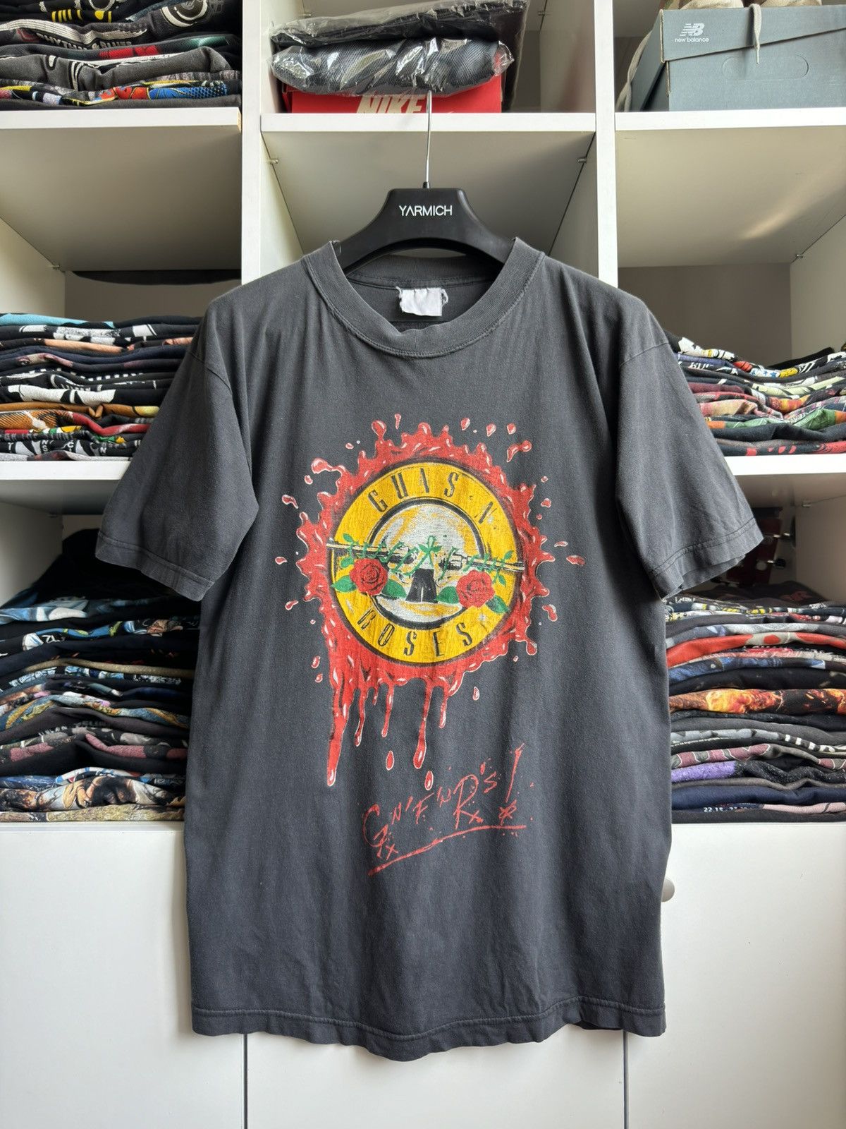 Band Tees Vintage 90s Guns N Roses Graphic Faded Band Tee Size US L / EU 52-54 / 3 - 1 Thumbnail