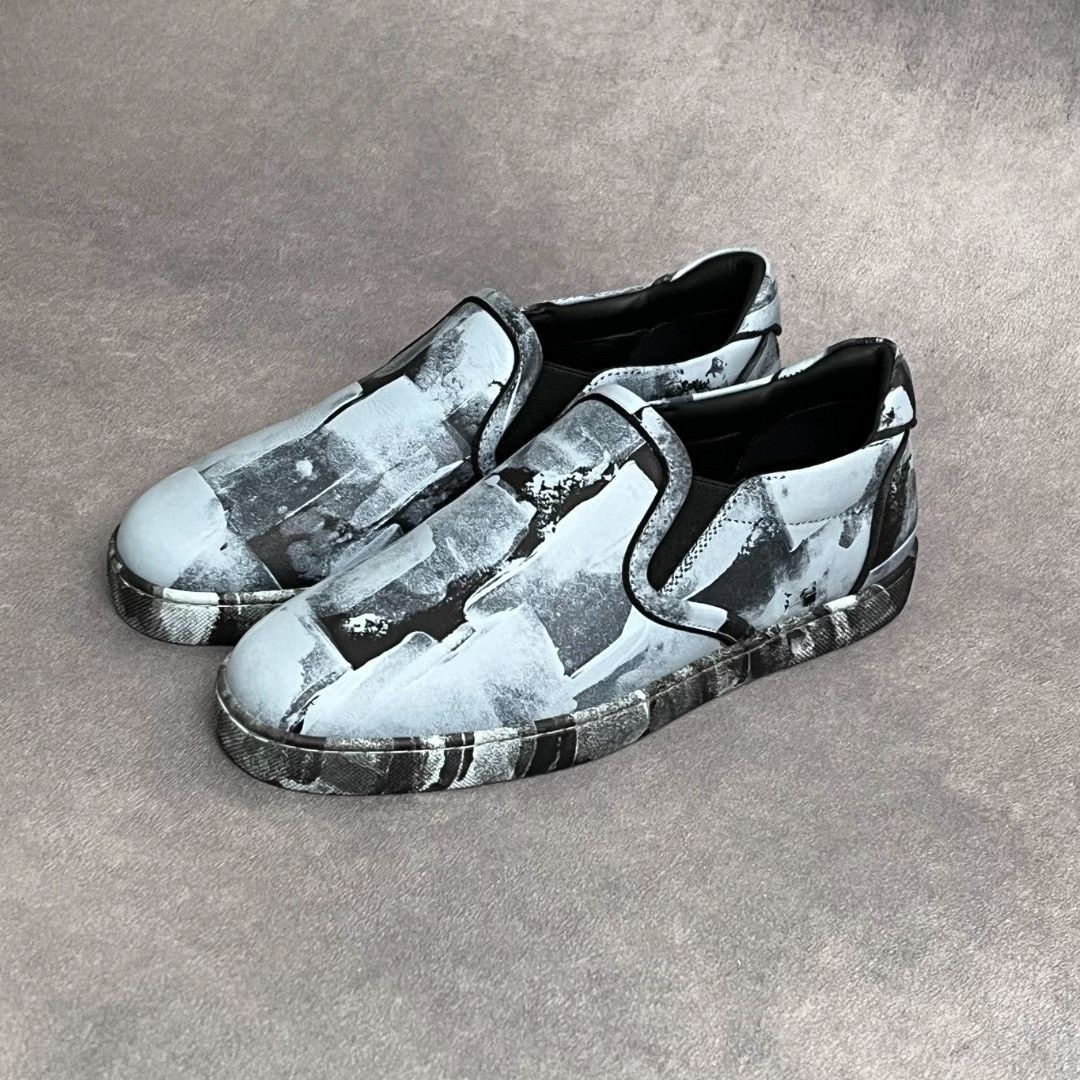 Christian Louboutin Christian Louboutin Leather Multi Lowtop Sneakers 6 Men Size US 6 / EU 39 - 1 Thumbnail