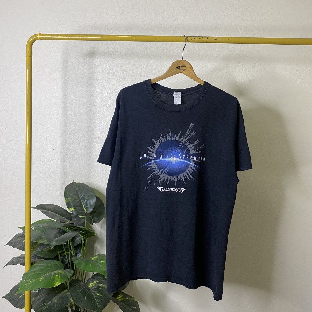 Band Tees Galneryus Japan Power Metal Band Union Gives Strength Album Size US L / EU 52-54 / 3 - 1 Thumbnail