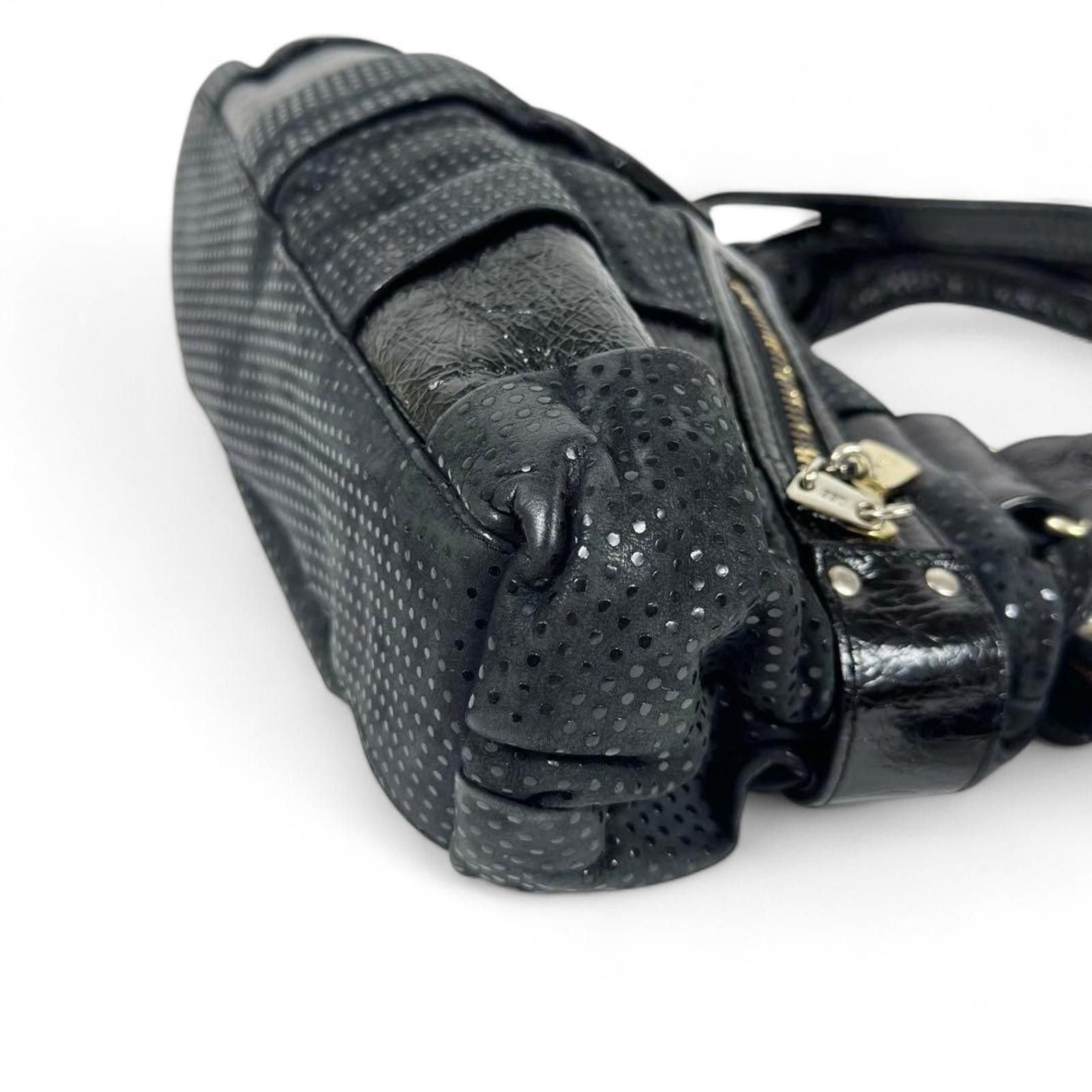 chloma Chloé - Black Leather Shoulder Bag Gold Zipper Size ONE SIZE - 5 Thumbnail