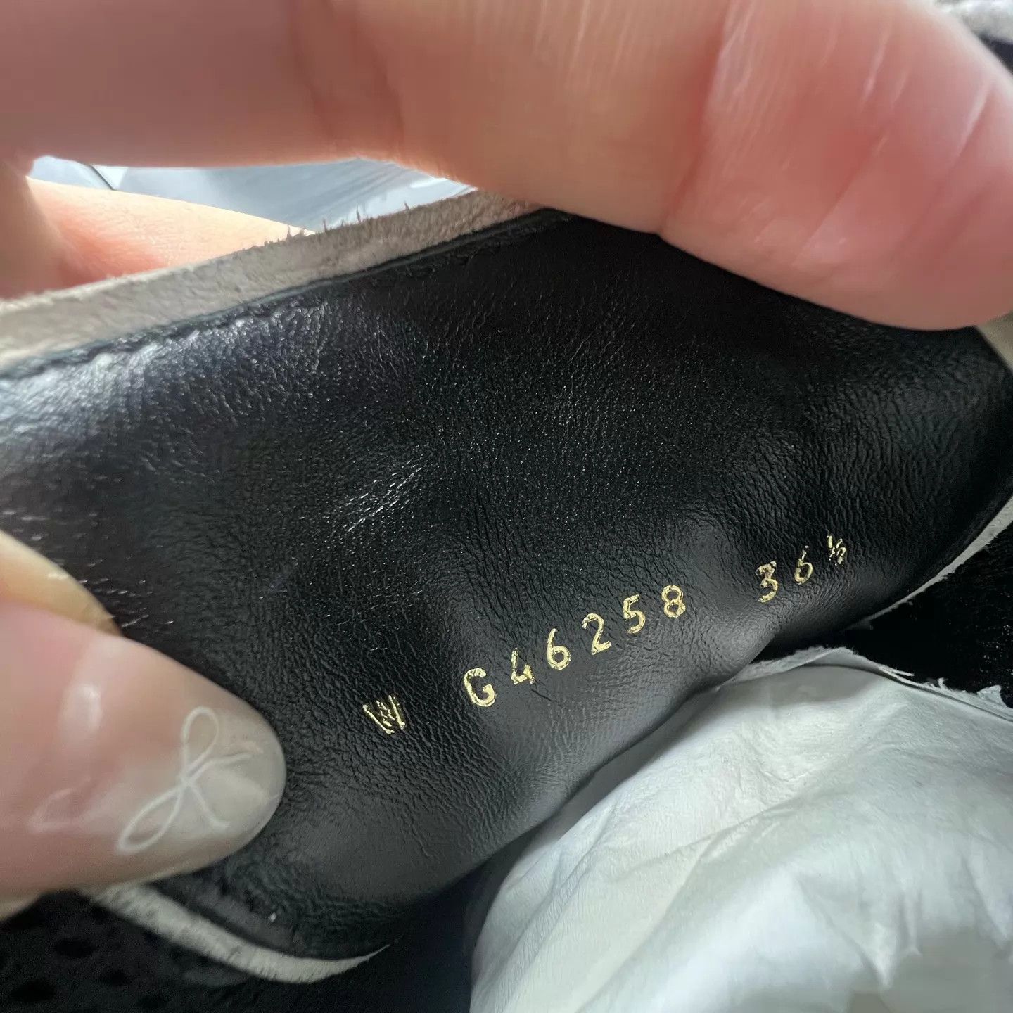 Chanel Chanel 25B Calfskin Black White 36.5 Mint Box Size US 6 / IT 36 - 8 Thumbnail