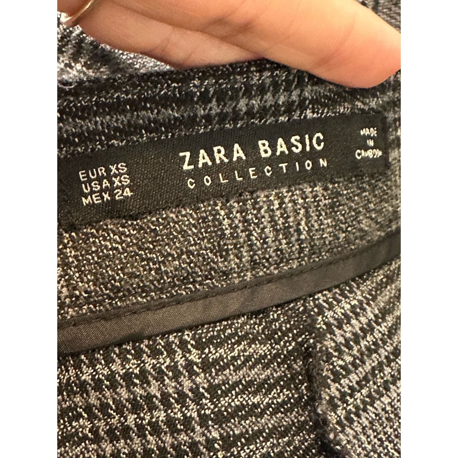 Zara Zara plaid pleated cuffed ankle hems pants size XS Size 30" / US 8 / IT 44 - 3 Thumbnail