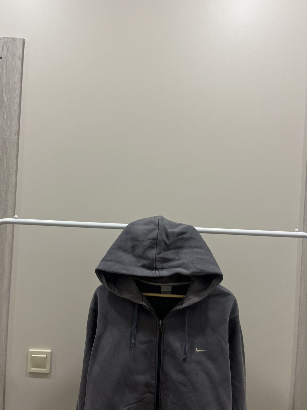 Nike 90s Nike Vintage Zip Hoodie Grey Small Swoosh Embroidered Size US L / EU 52-54 / 3 - 2 Thumbnail