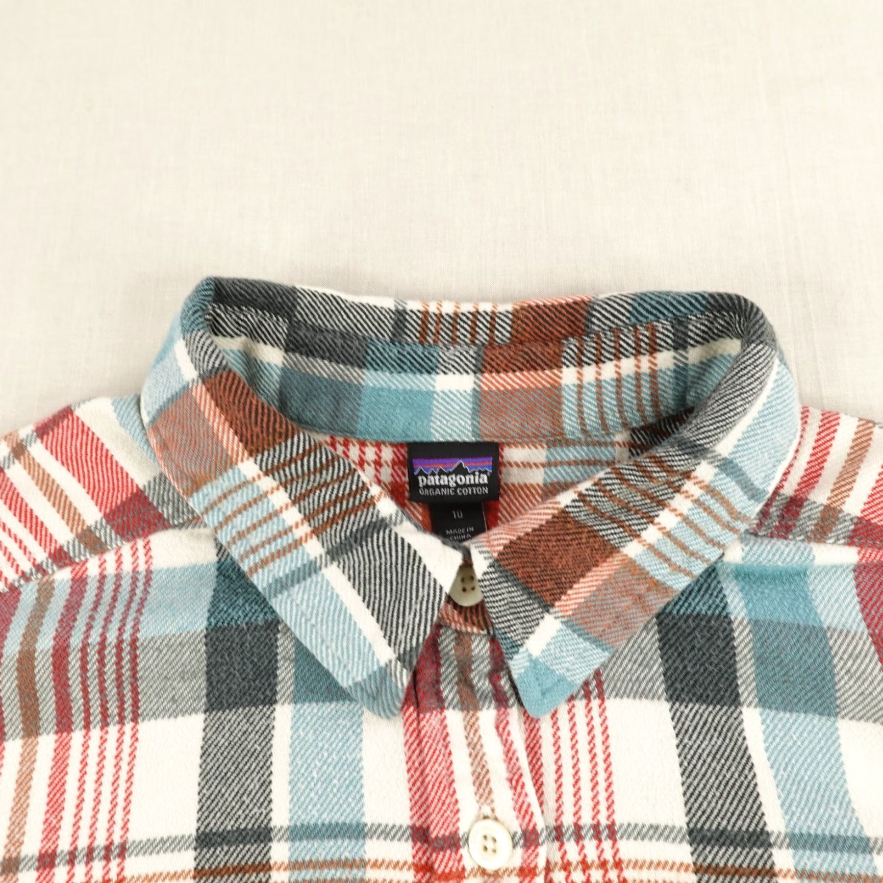 Patagonia Patagonia Shirt Women 10 Red Blue Plaid Long Sleeved Fjord Flannel Button Up Top Size L / US 10 / IT 46 - 2 Thumbnail