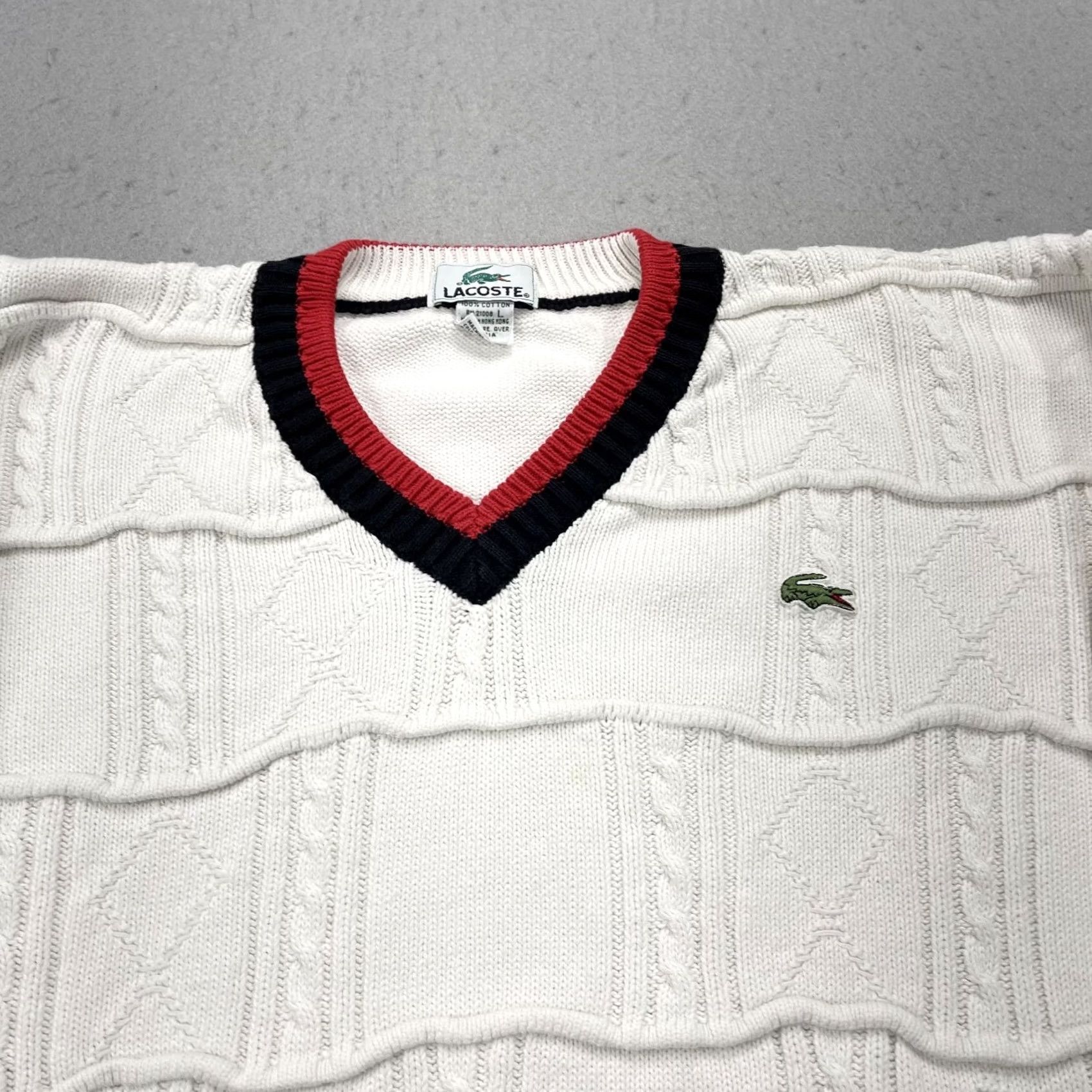 Lacoste VINTAGE Lacoste Mens Large White Textured Cotton Knit 90s Sweater Pullover V-Neck Logo Shirt Size US L / EU 52-54 / 3 - 2 Thumbnail
