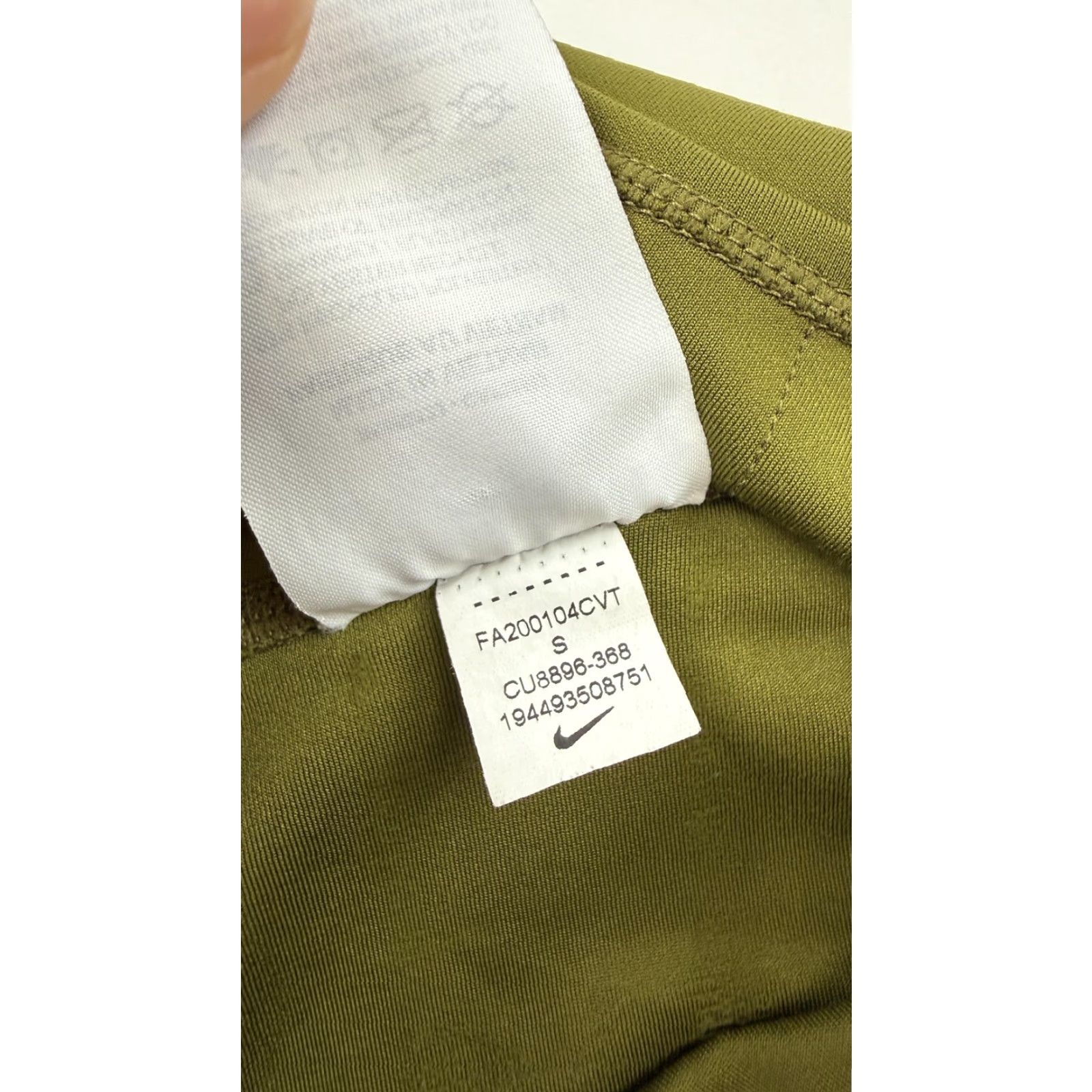Nike Nike Shorts Womens Small Olive High Rise Compression Dri-Fit Bike Size 28" / US 6 / IT 42 - 5 Thumbnail