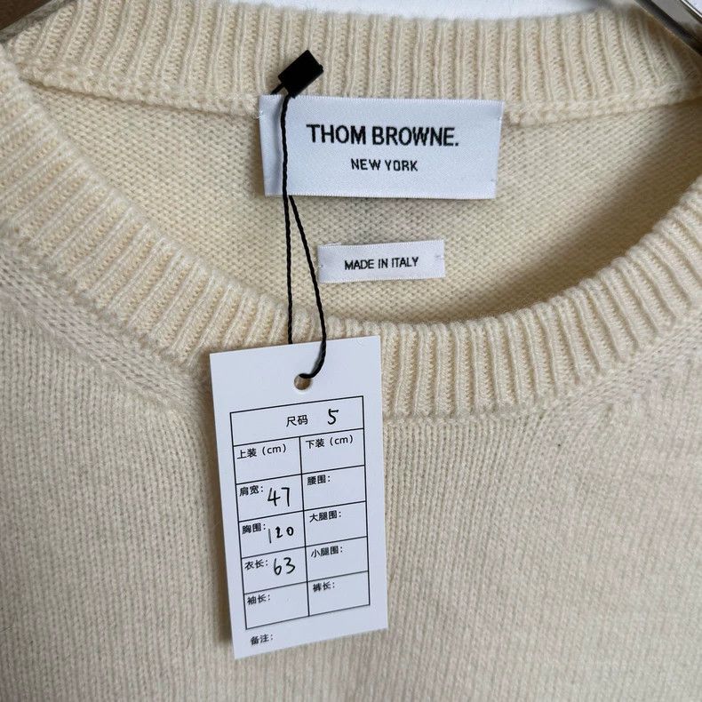 Thom Browne Thom Browne New beige four-striped sweater 2503-Nextarrow Size US XXL / EU 58 / 5 - 2 Thumbnail