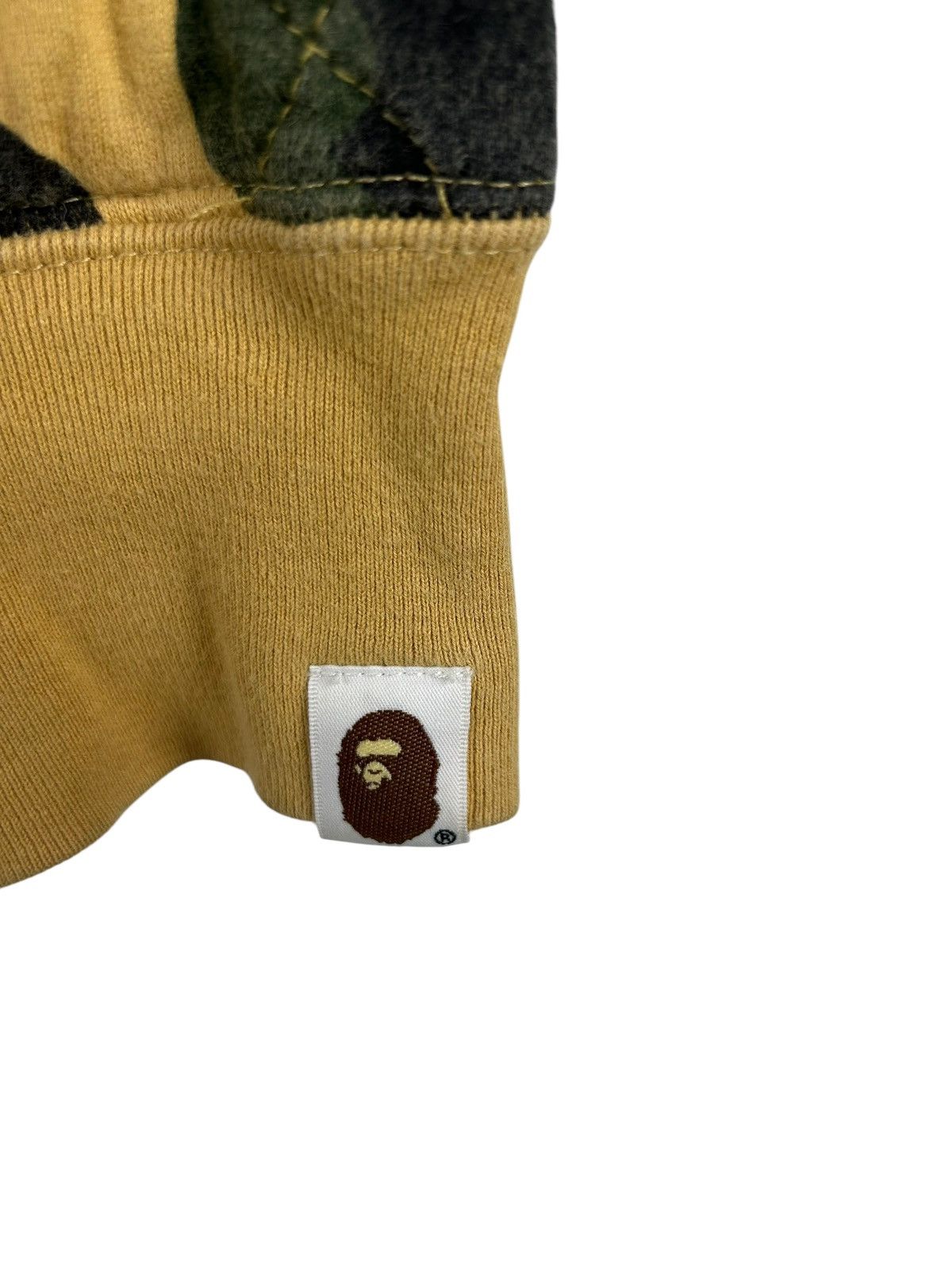 Bape Bape 1st Camo Quilted Hoodie Size US L / EU 52-54 / 3 - 7 Thumbnail