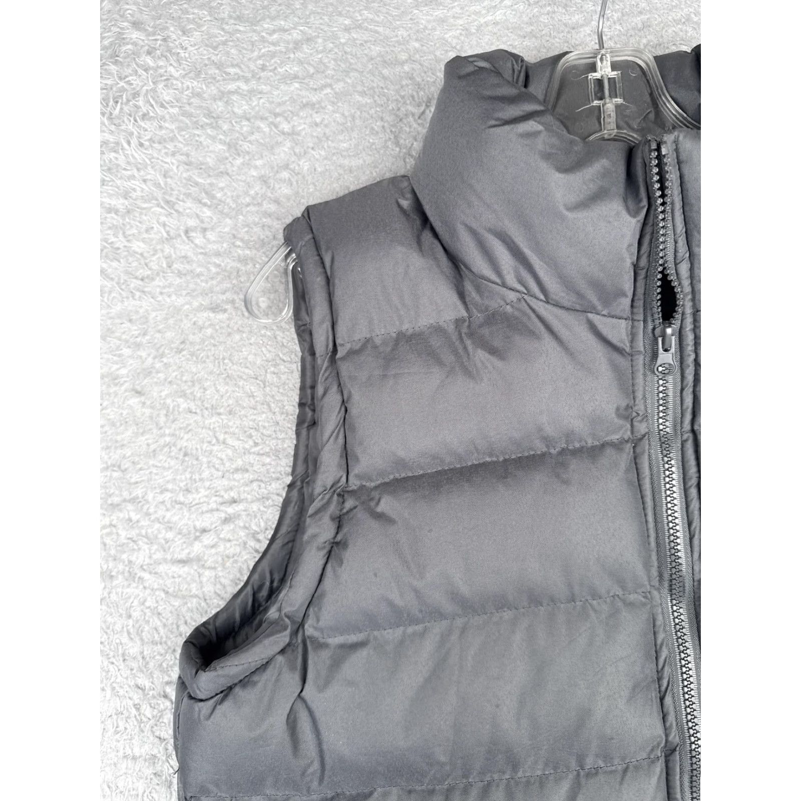 Vintage Fourcast Vest Mens Large Gray Puffer Quilted Sleeveless Full Zip Warm Polyester Jacket/Coat Size US L / EU 52-54 / 3 - 6 Thumbnail