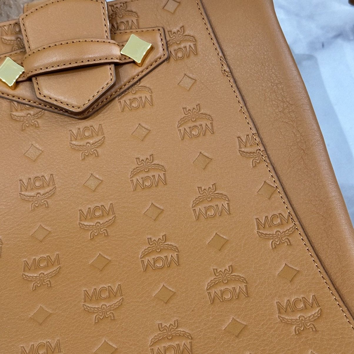 MCM NEW MCM COGNAC MONOGRAM CROSSBODY/SHOULDER BAG Size ONE SIZE - 4 Thumbnail