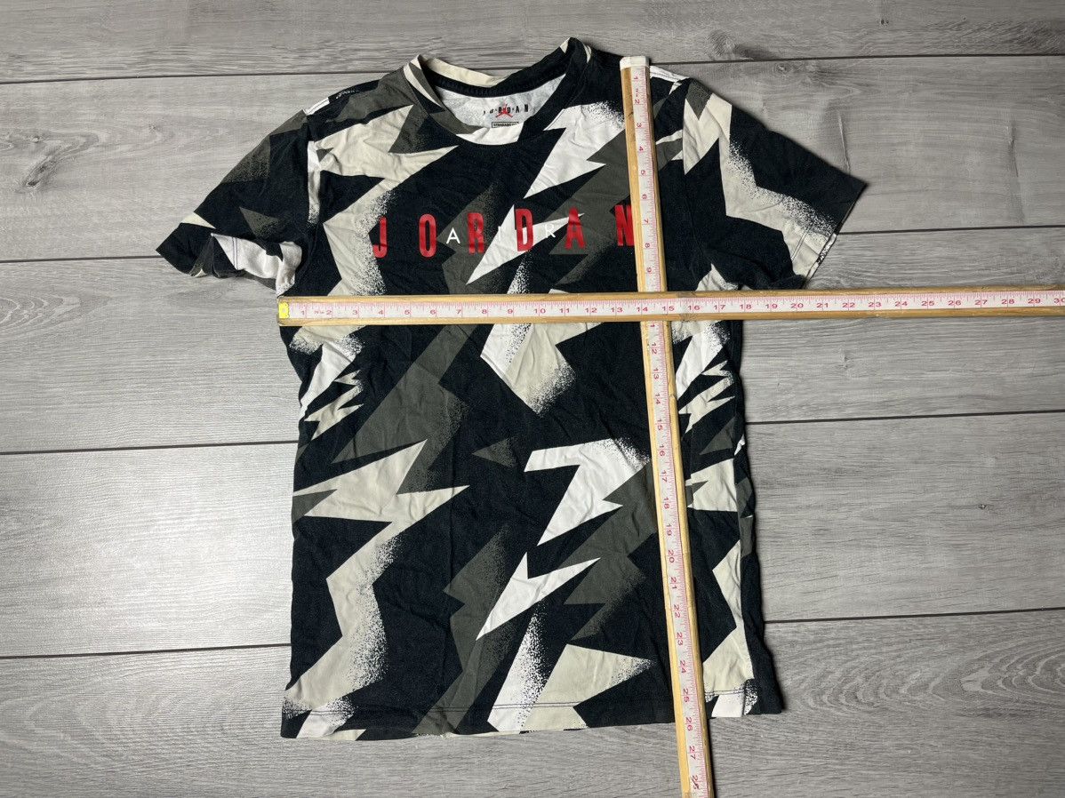 Jordan Brand Nike Jordan tshirt size Small Size US S / EU 44-46 / 1 - 6 Thumbnail