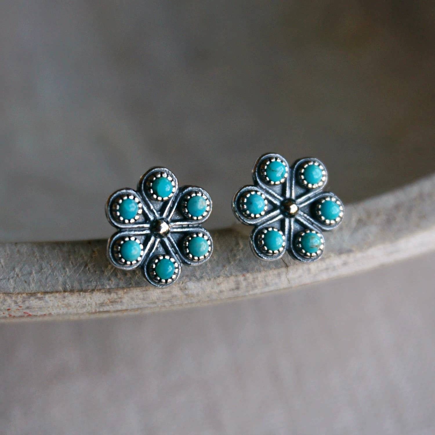 Other Iris Blossom Turquoise Silver Studs Size ONE SIZE - 6 Thumbnail
