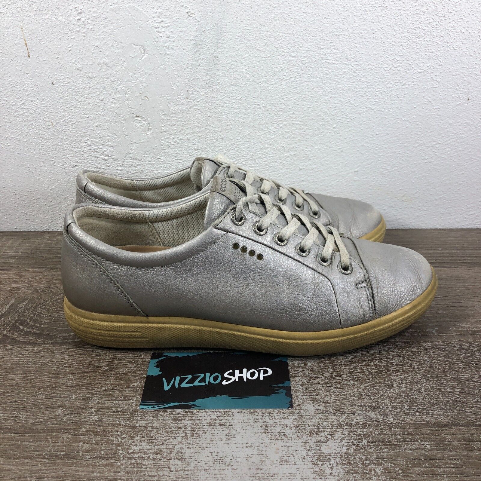 image of Ecco Casual Hybrid Silver Golf Shoes Women's 7/7.5 Eur 38