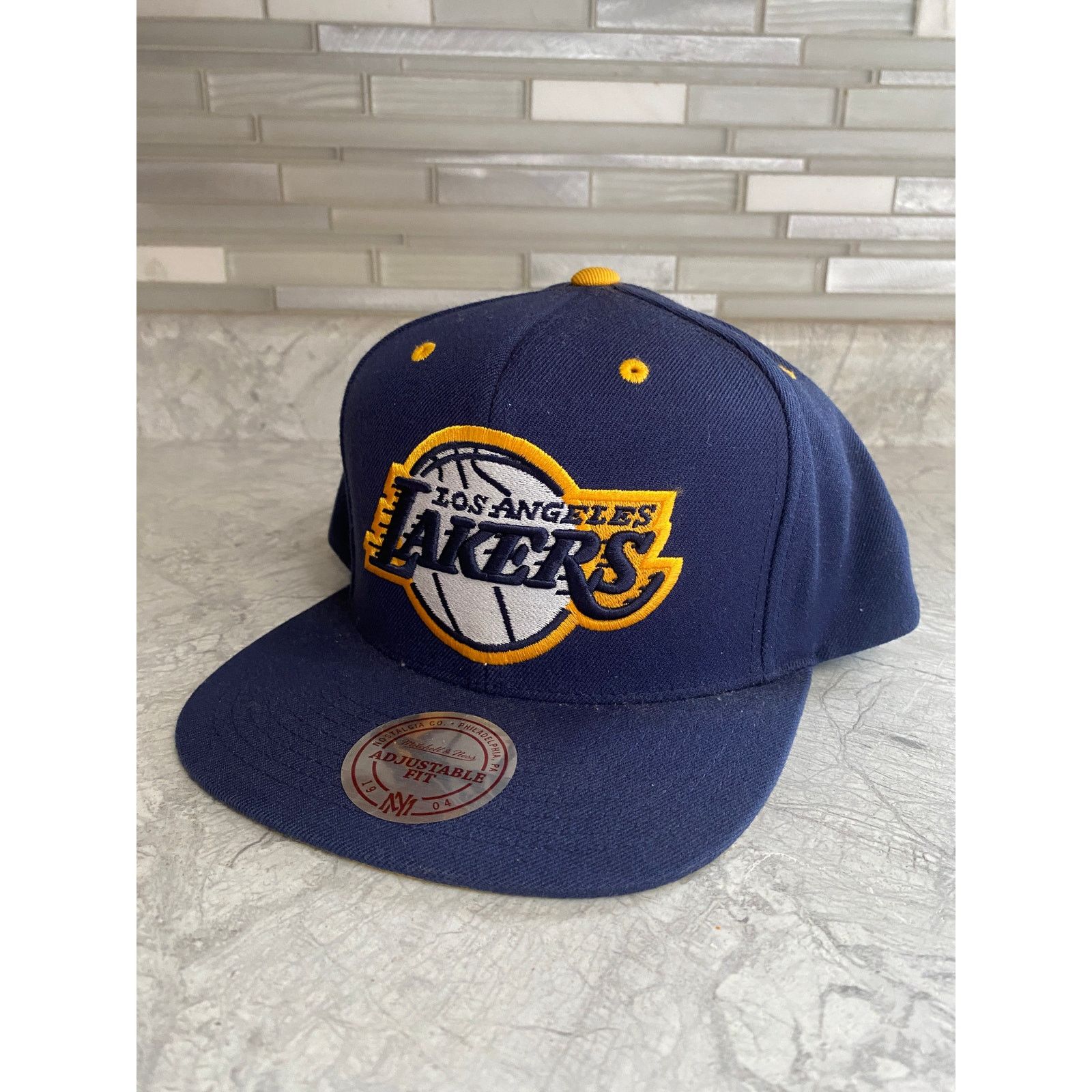 Mitchell & Ness NWOT LA Lakers Mitchell & Ness Snapback Hat Size ONE SIZE - 1 Thumbnail