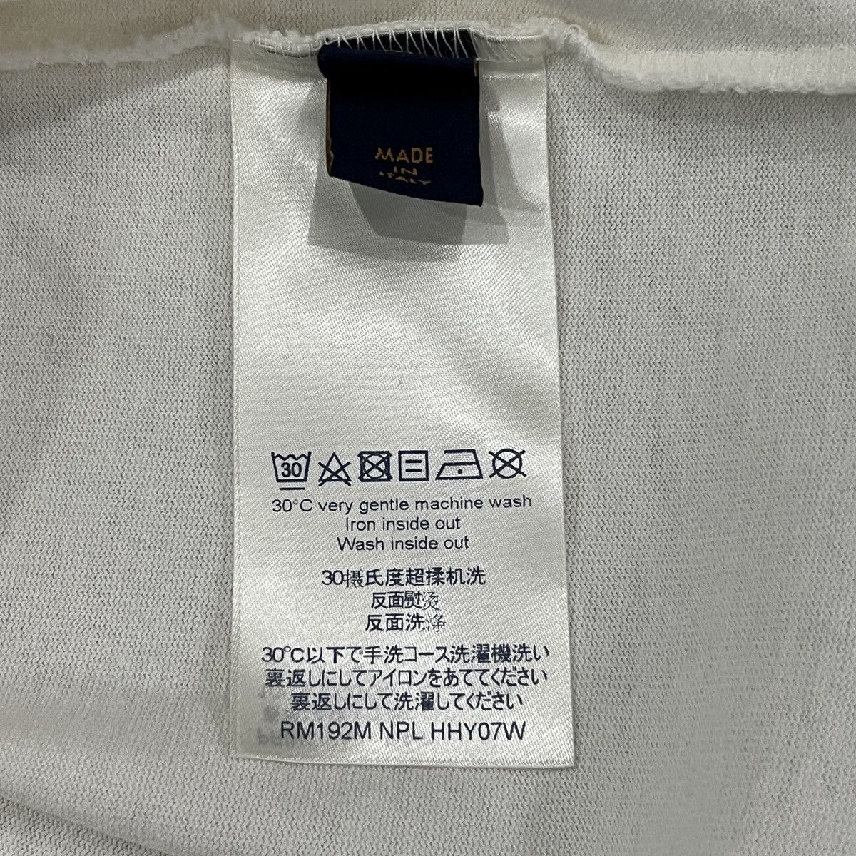 Louis Vuitton Louis Vuitton Piano Key Back Monogram Red & Blue T-Shirt Size US M / EU 48-50 / 2 - 13 Thumbnail