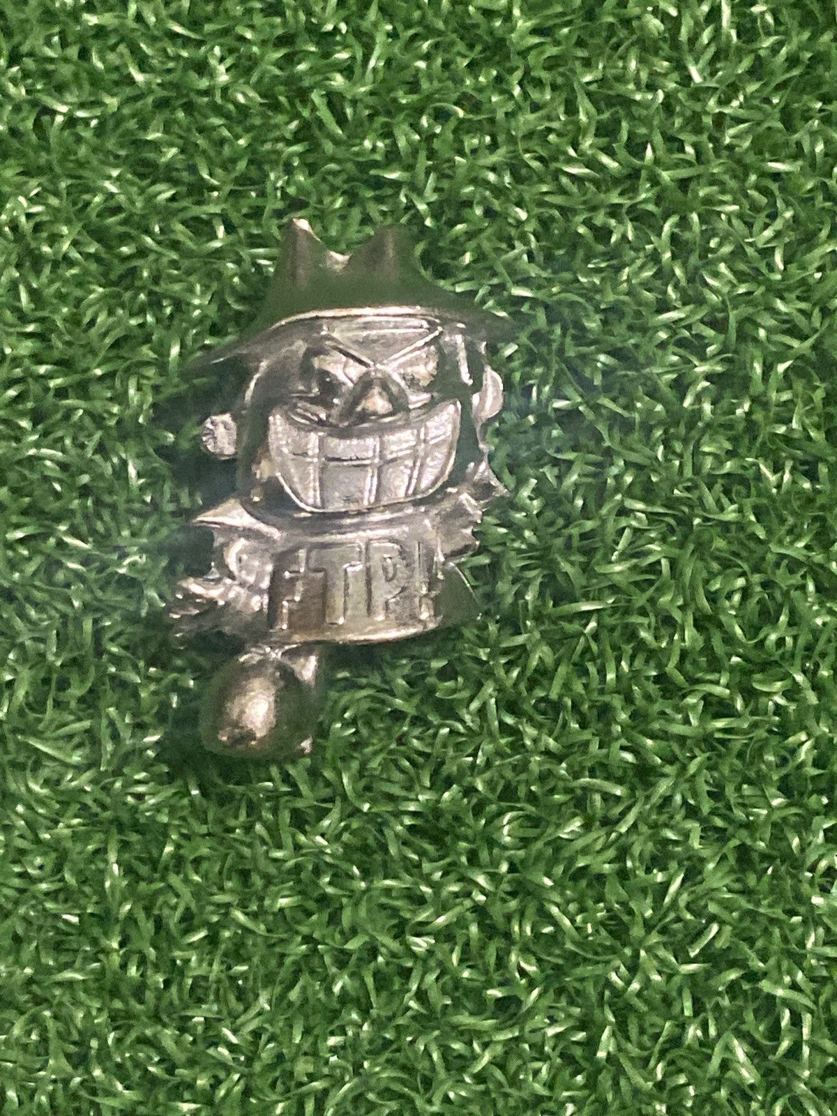 Other FTP Boris charm (broken) Size ONE SIZE - 2 Thumbnail