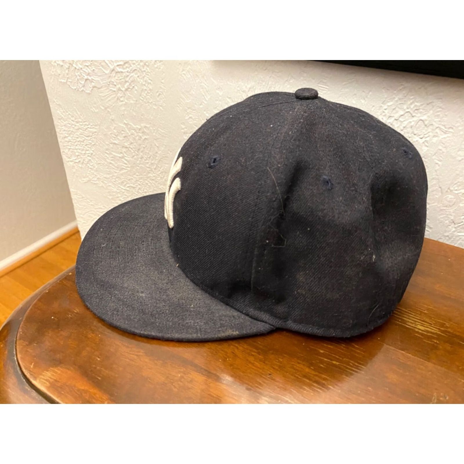 New Era New York Yankees Hat Mens 7 1/8 Black Club Navy Era 59Fifty Size Field Size ONE SIZE - 4 Thumbnail
