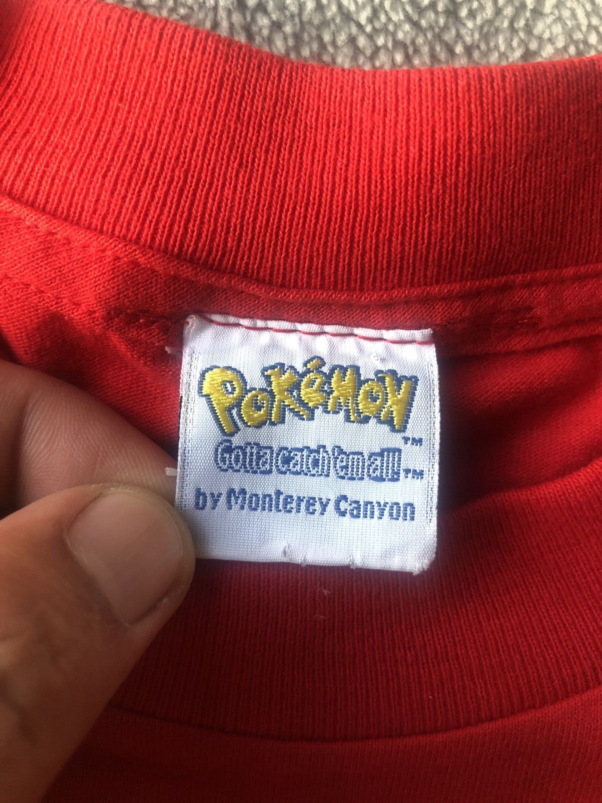 Vintage Grail Vintage 2000's Nintendo Pokemon Pikachu Red Tee Size US XL / EU 56 / 4 - 12 Thumbnail