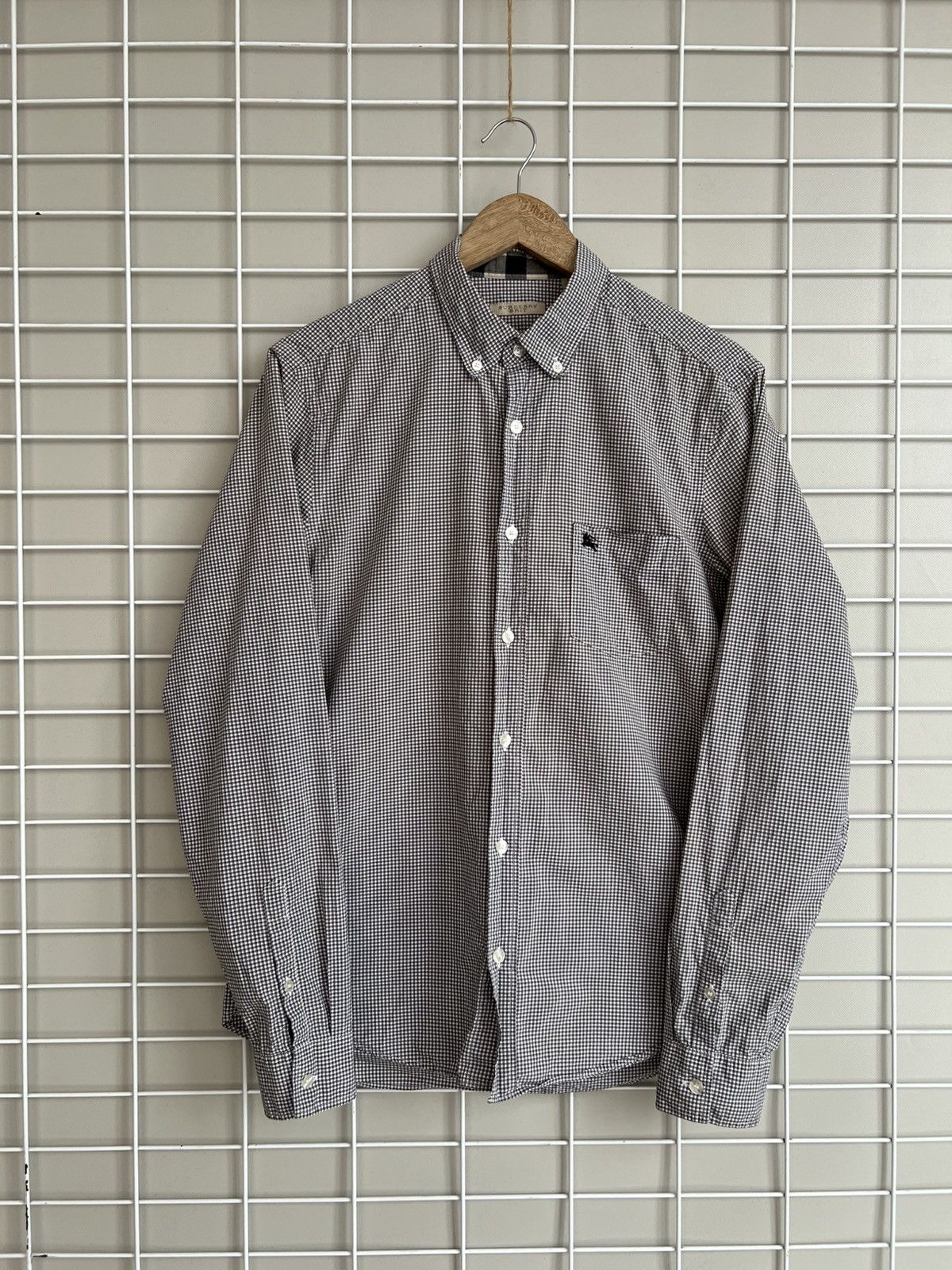 Burberry Burberry Brit Checked Button Down Shirt Mens Size M Logo Size US M / EU 48-50 / 2 - 1 Thumbnail